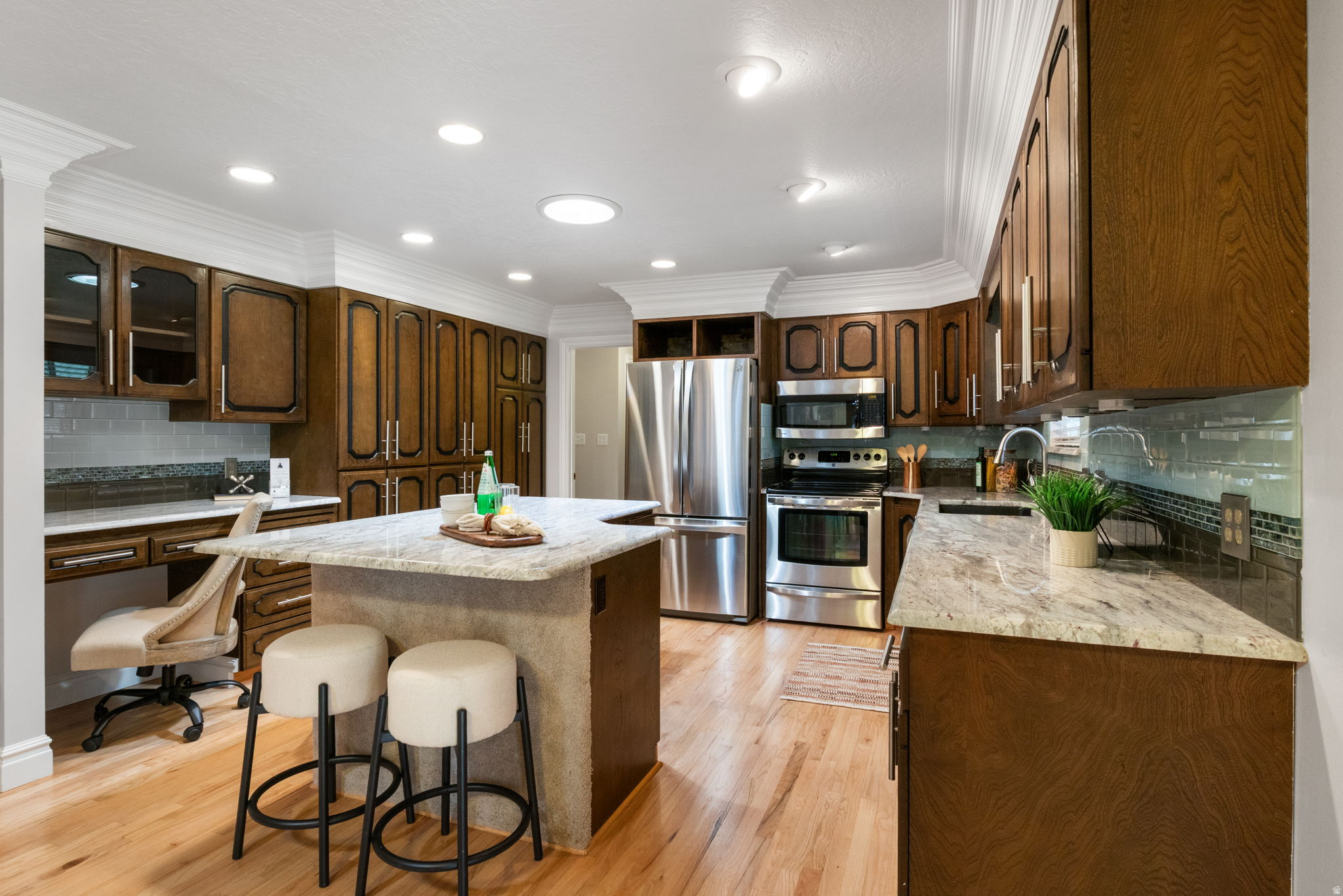 WOOD ESTATES - Residential