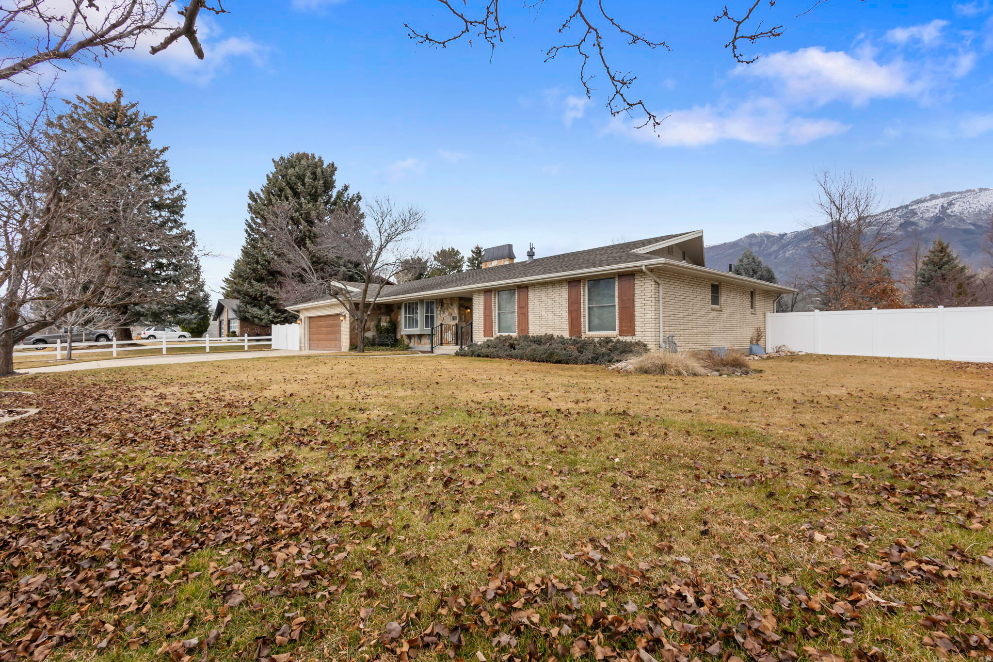 WOOD ESTATES - Residential
