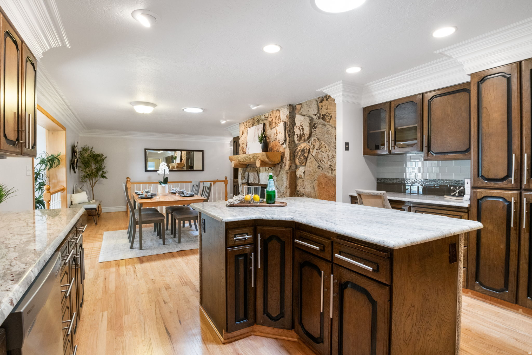 WOOD ESTATES - Residential