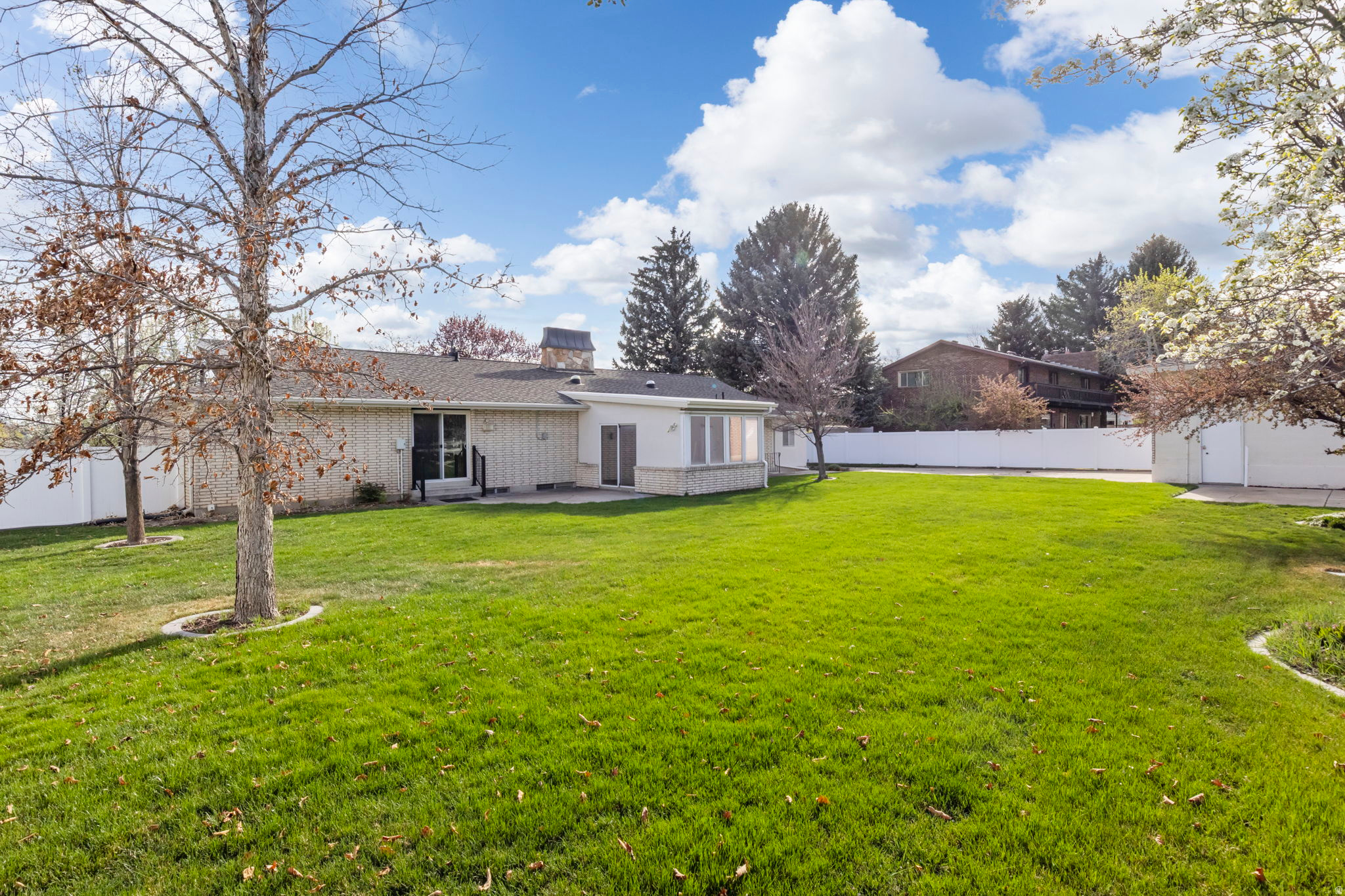 WOOD ESTATES - Residential
