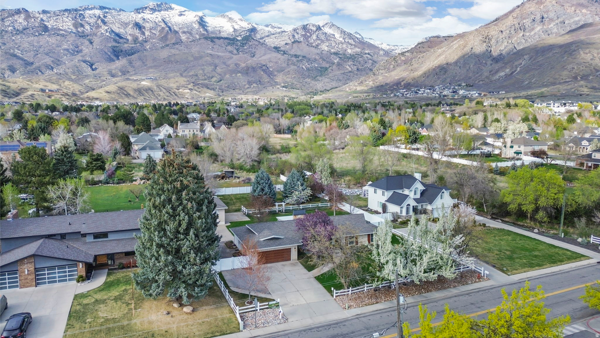 WOOD ESTATES - Residential