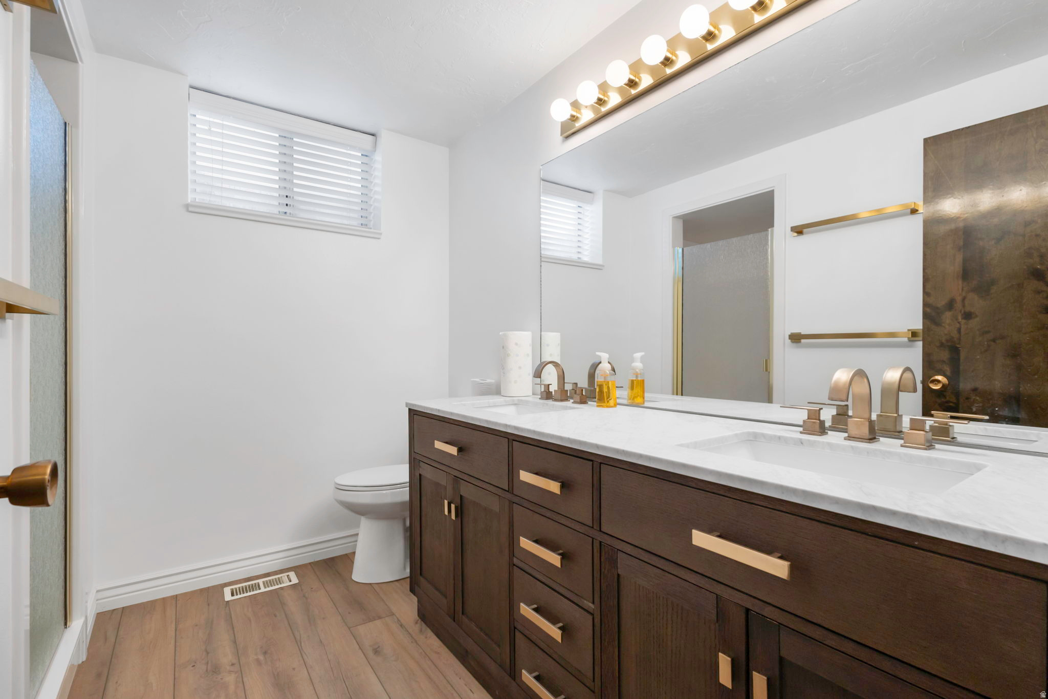 WOOD ESTATES - Residential