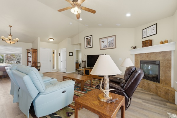 NORTH BENCH FARMS - Residential