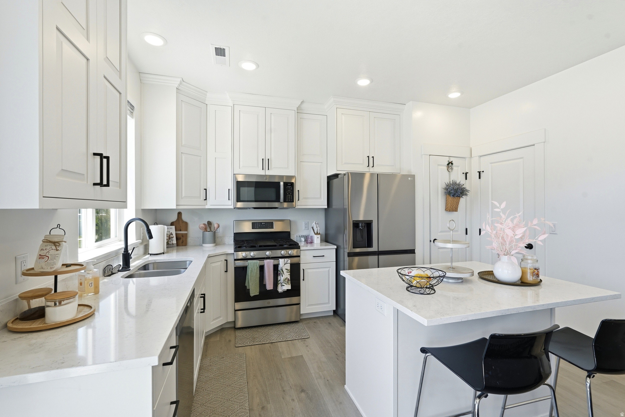 FOX MEADOWS - Residential
