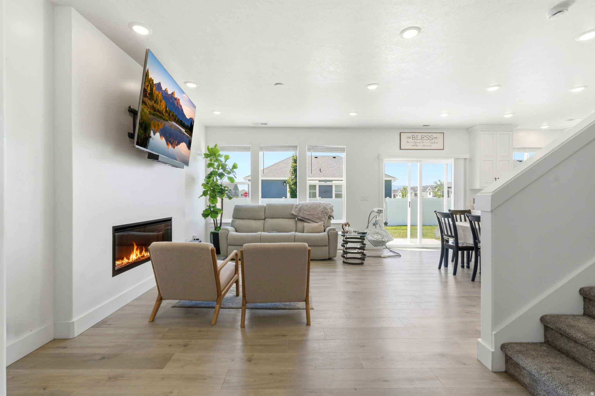 FOX MEADOWS - Residential