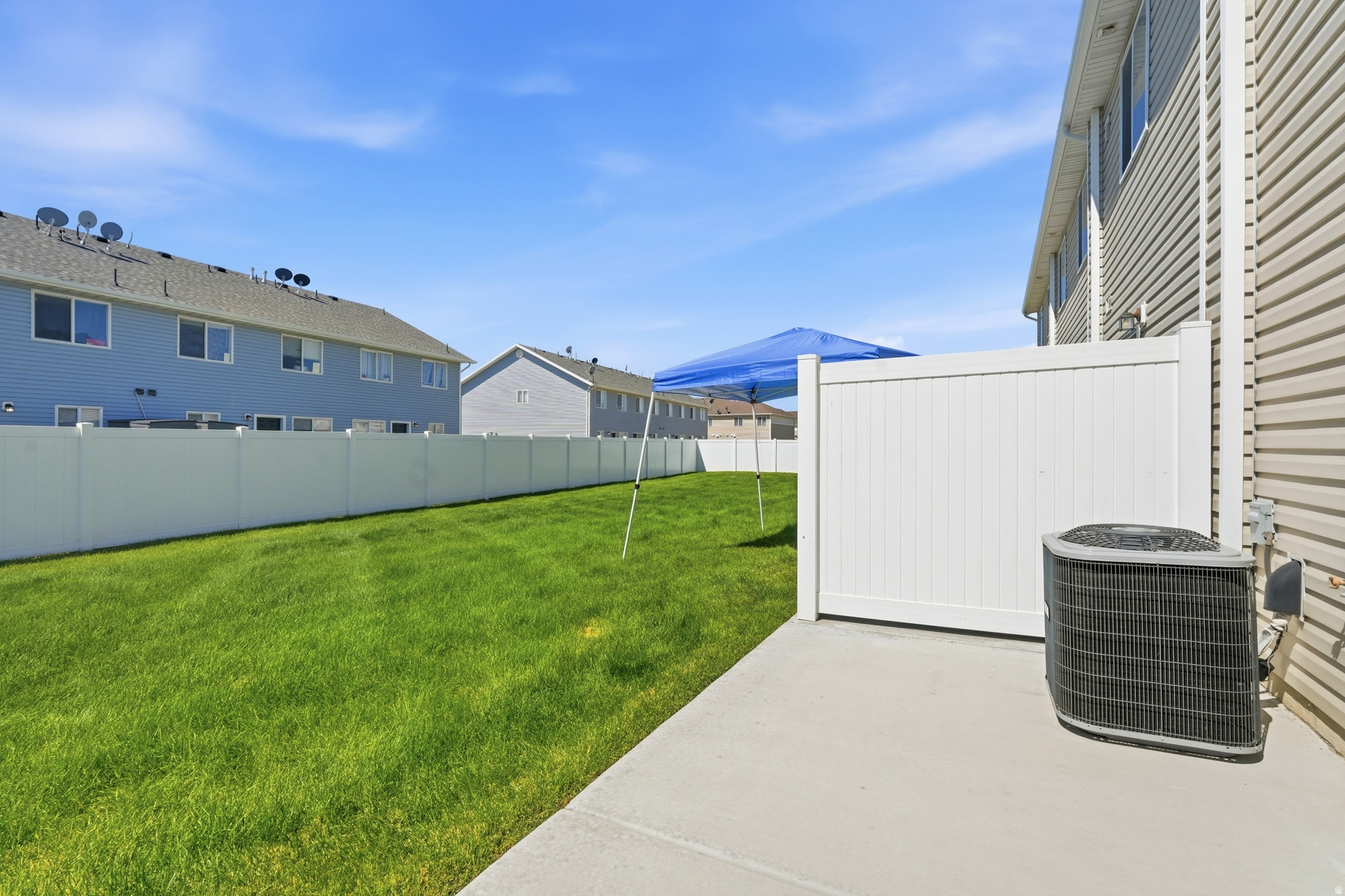 RIVER VALLEY - Residential