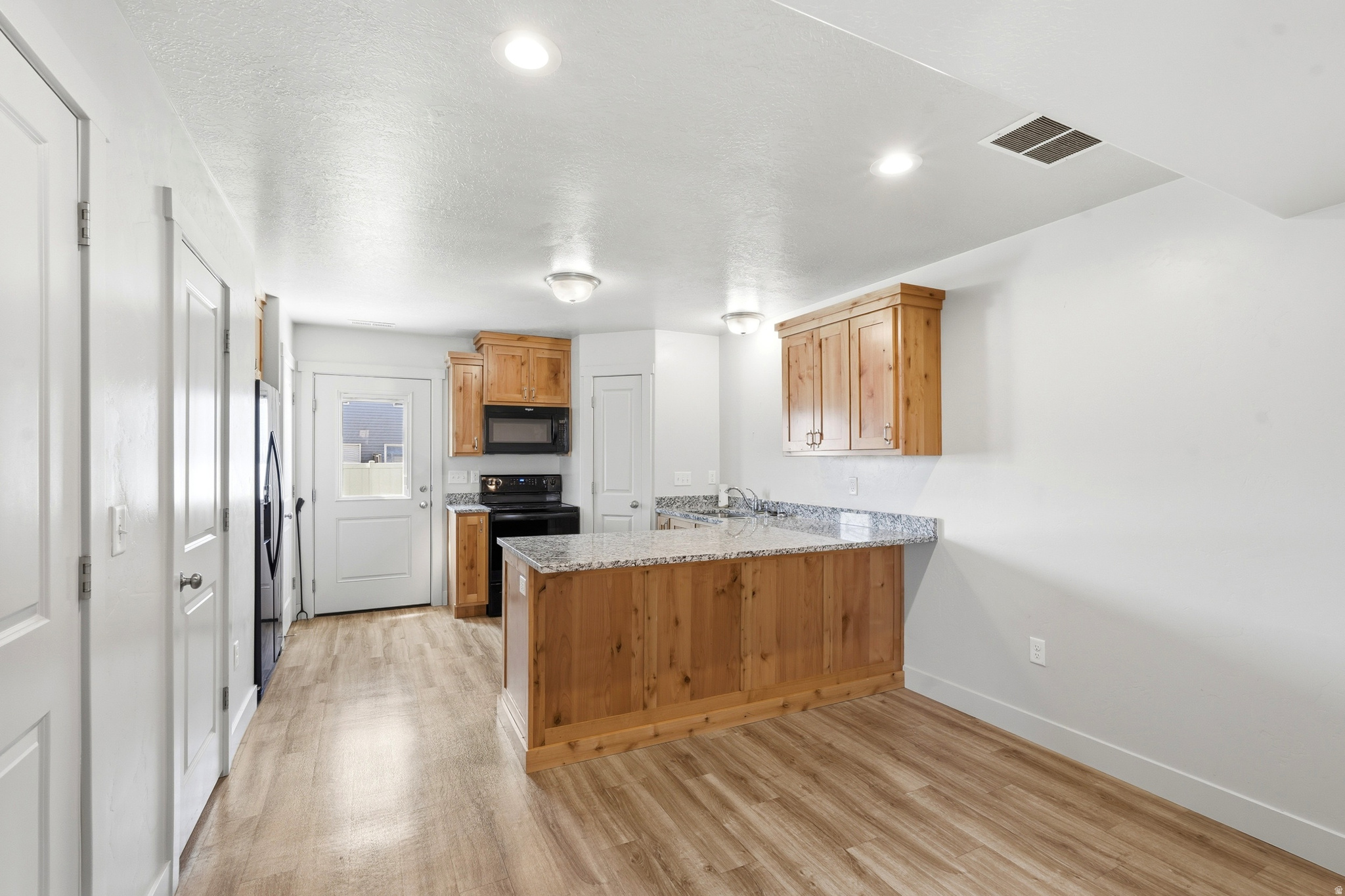 RIVER VALLEY - Residential