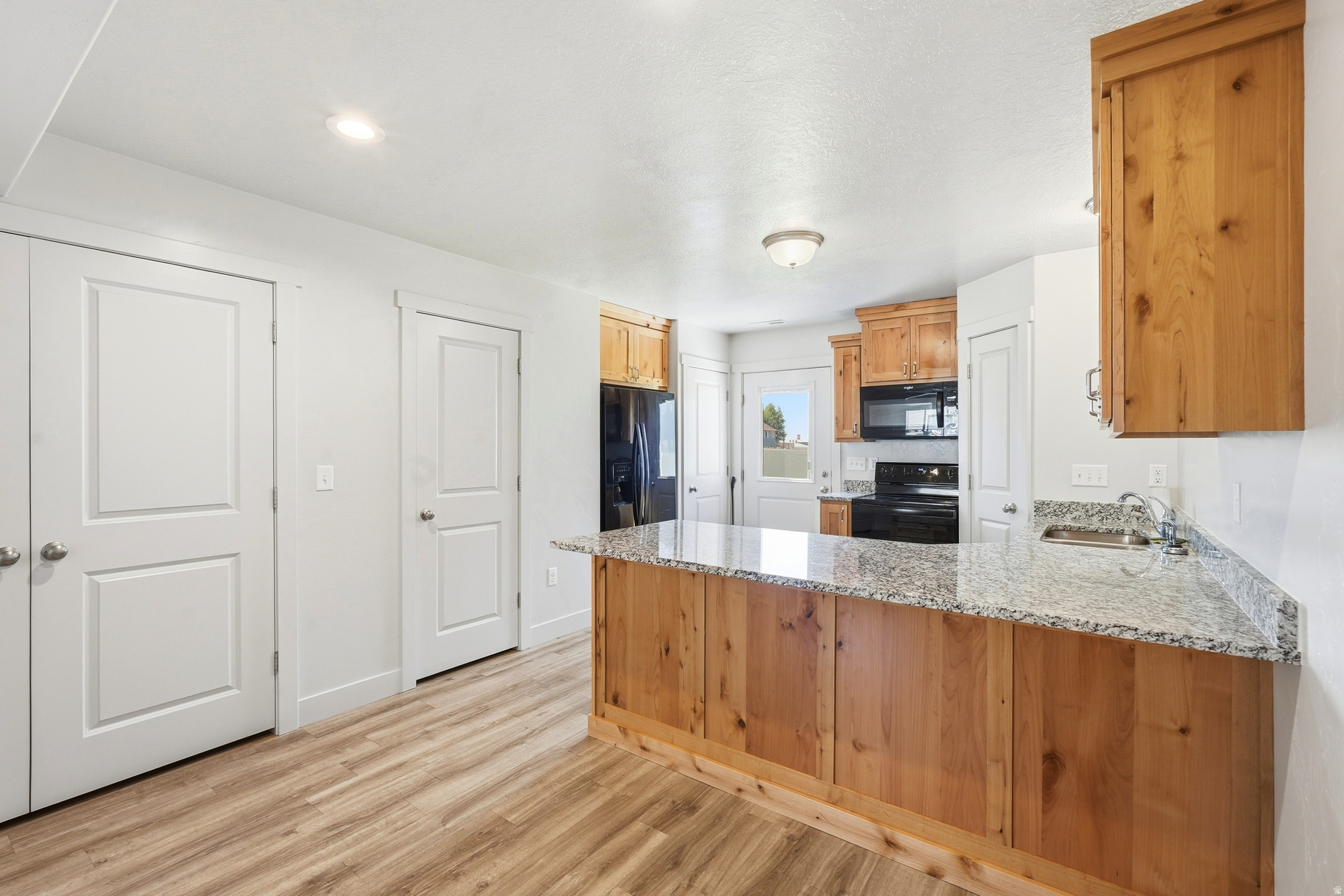 RIVER VALLEY - Residential