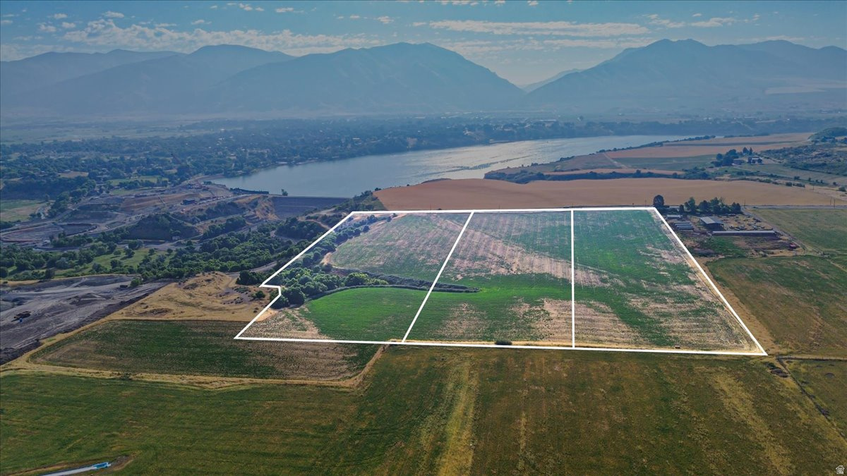 SKYLINE MEADOWS - Land