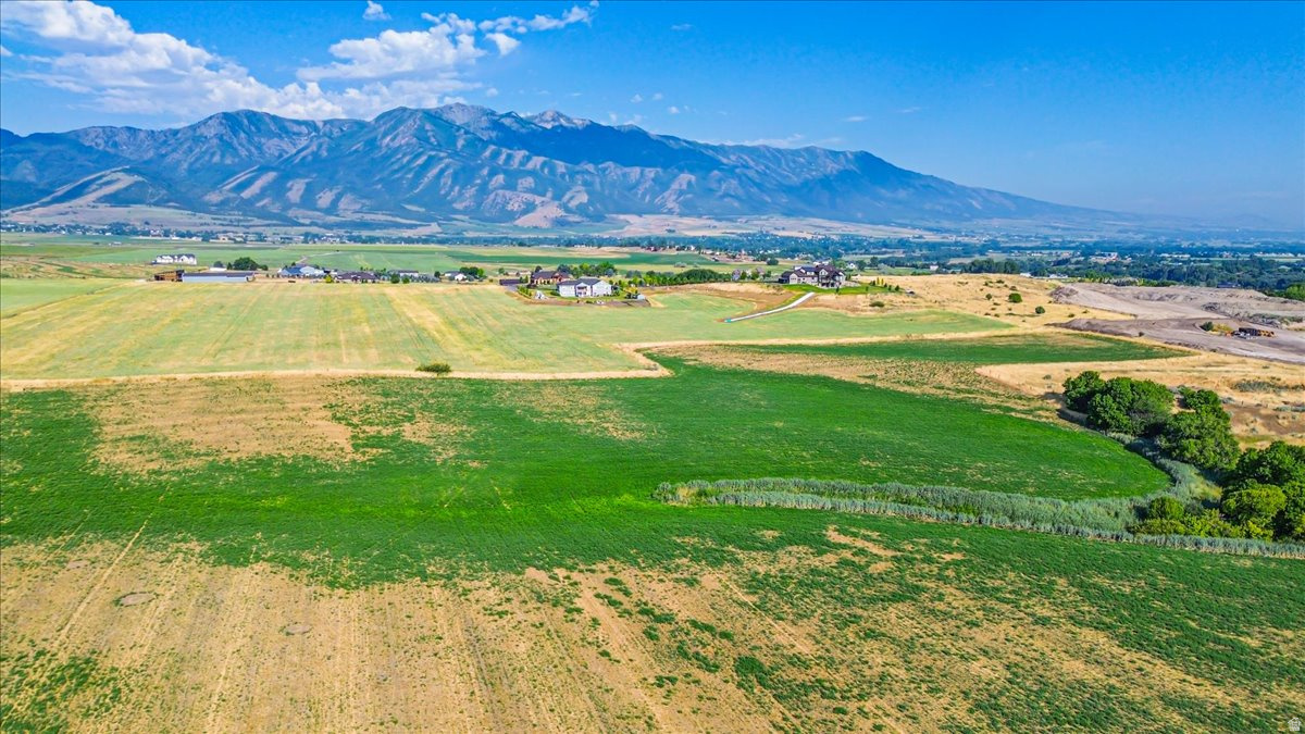 SKYLINE MEADOWS - Land