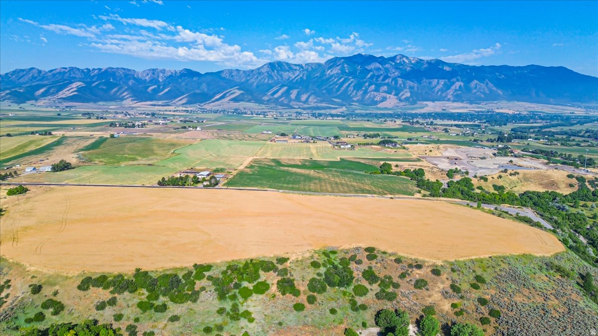 SKYLINE MEADOWS - Land