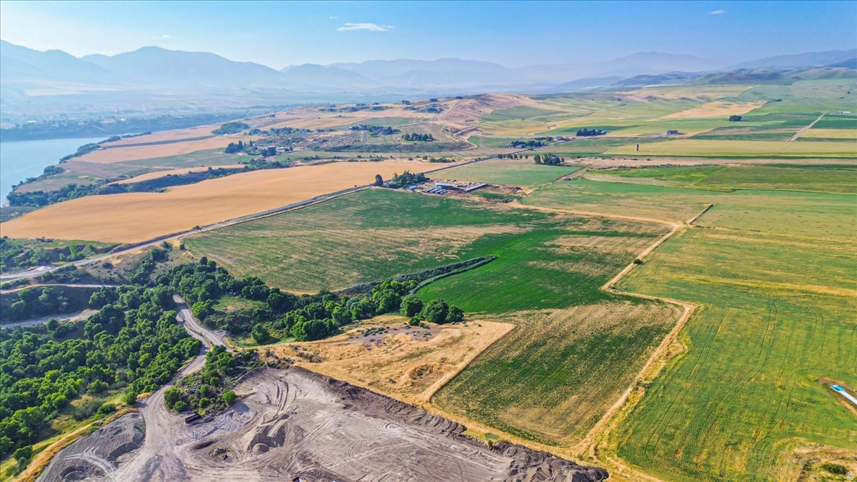 SKYLINE MEADOWS - Land