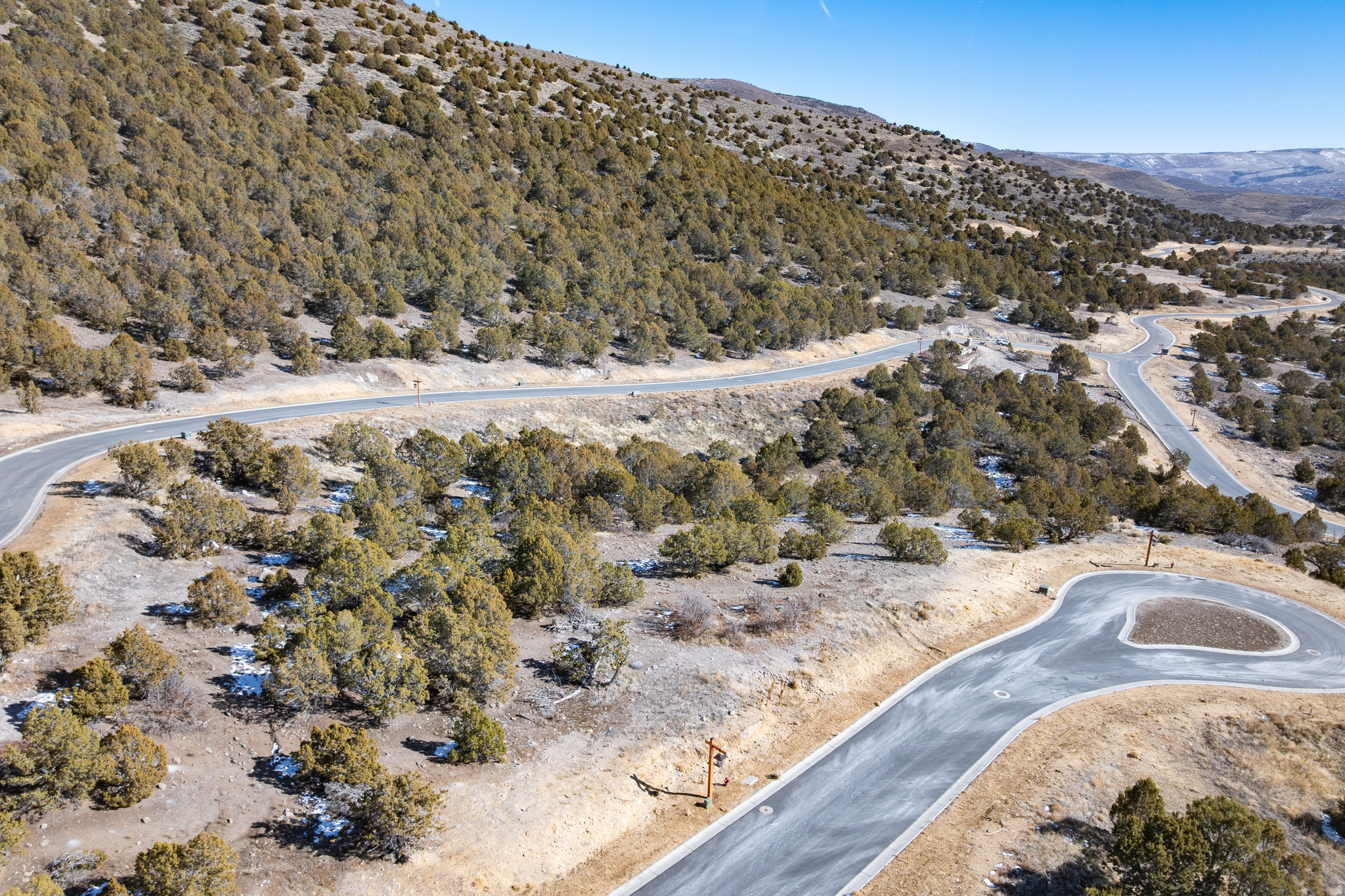 RED LEDGES - Land