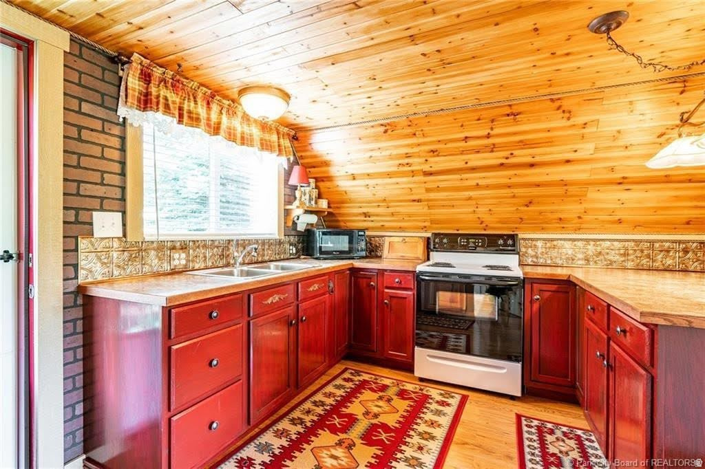 PINE MOUNTAIN #1 SUBDIVISION - Residential