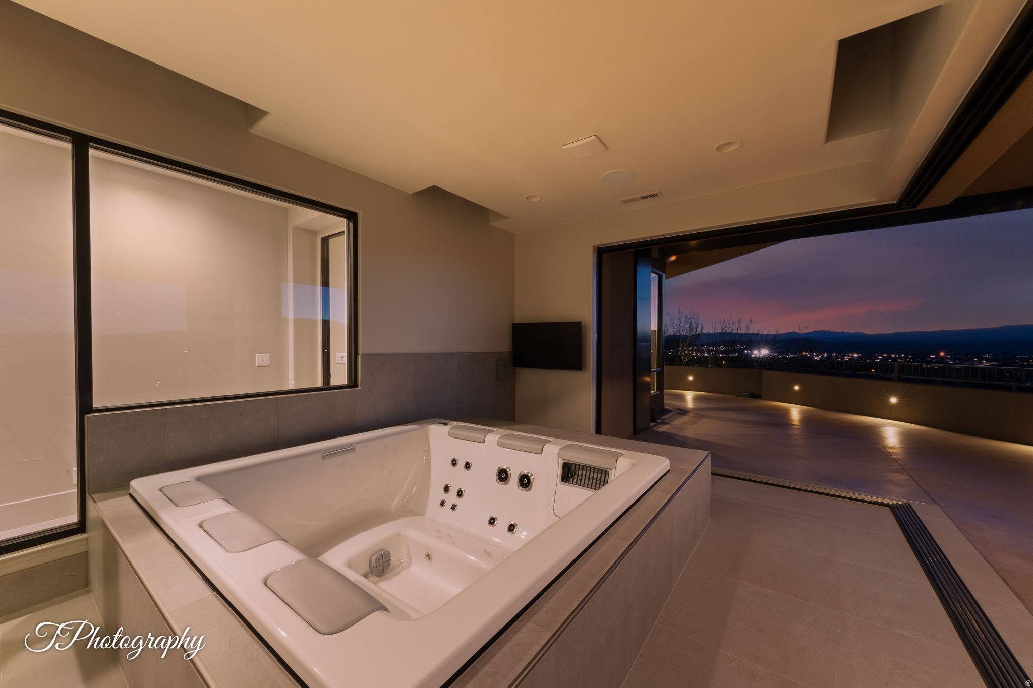 VISTAS AT ENTRADA PH 4 - Residential