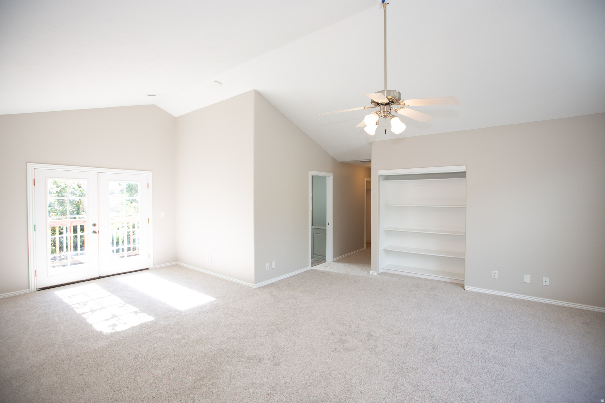 HORIZON CIR - Residential