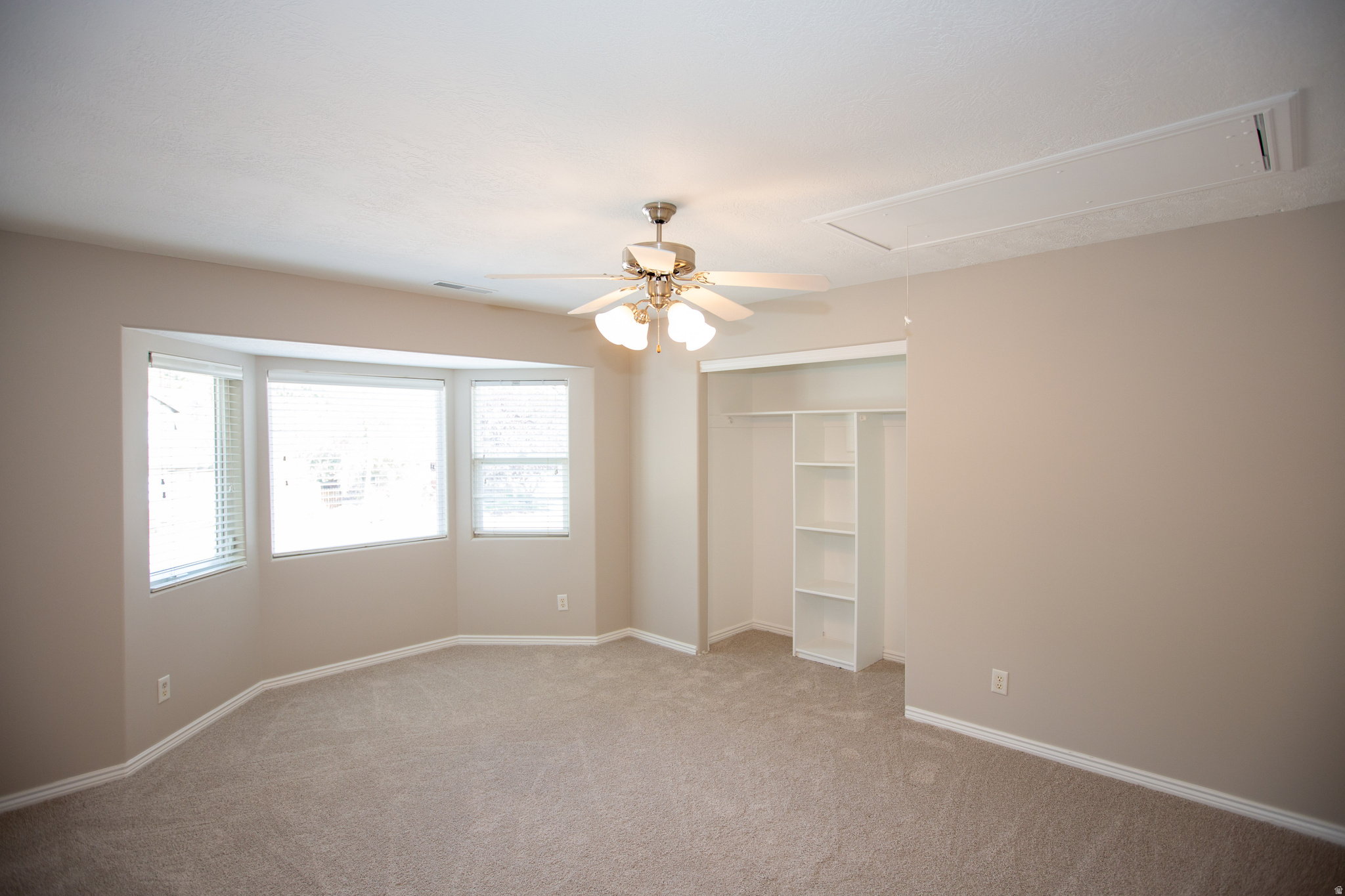 HORIZON CIR - Residential