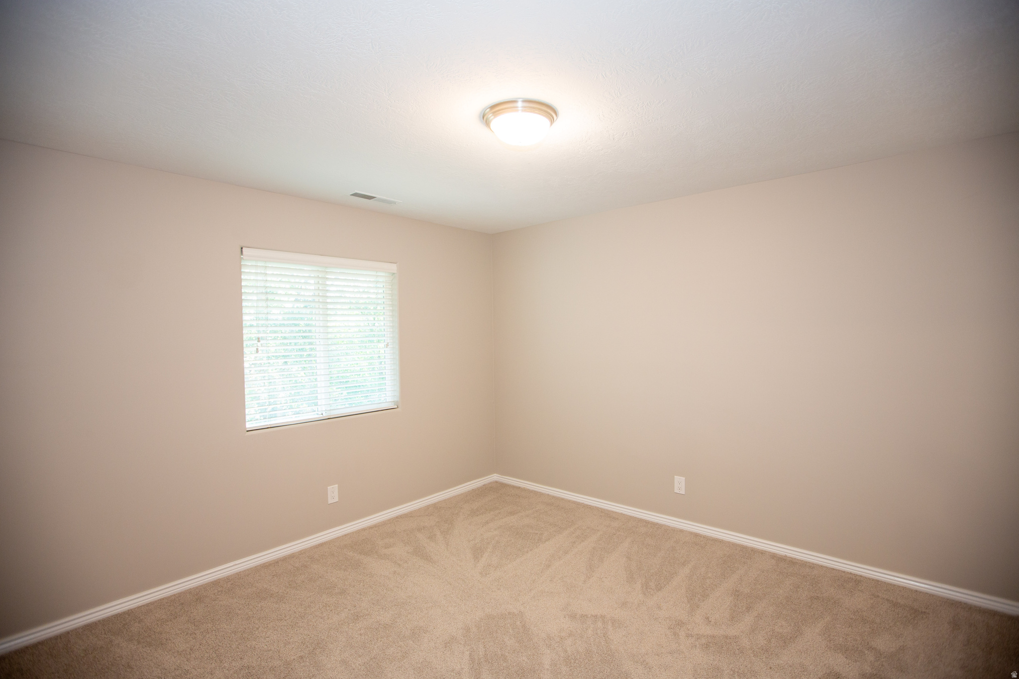 HORIZON CIR - Residential