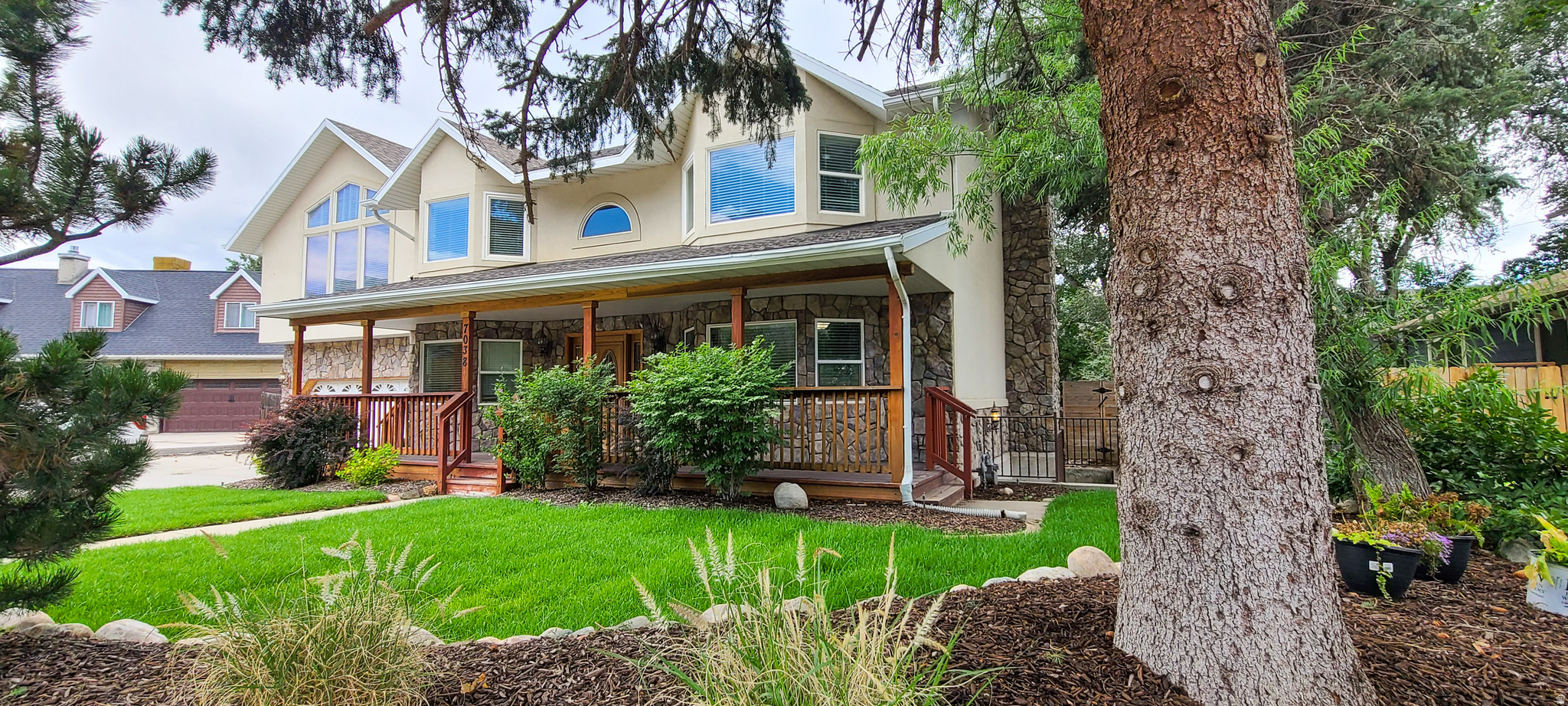 HORIZON CIR - Residential