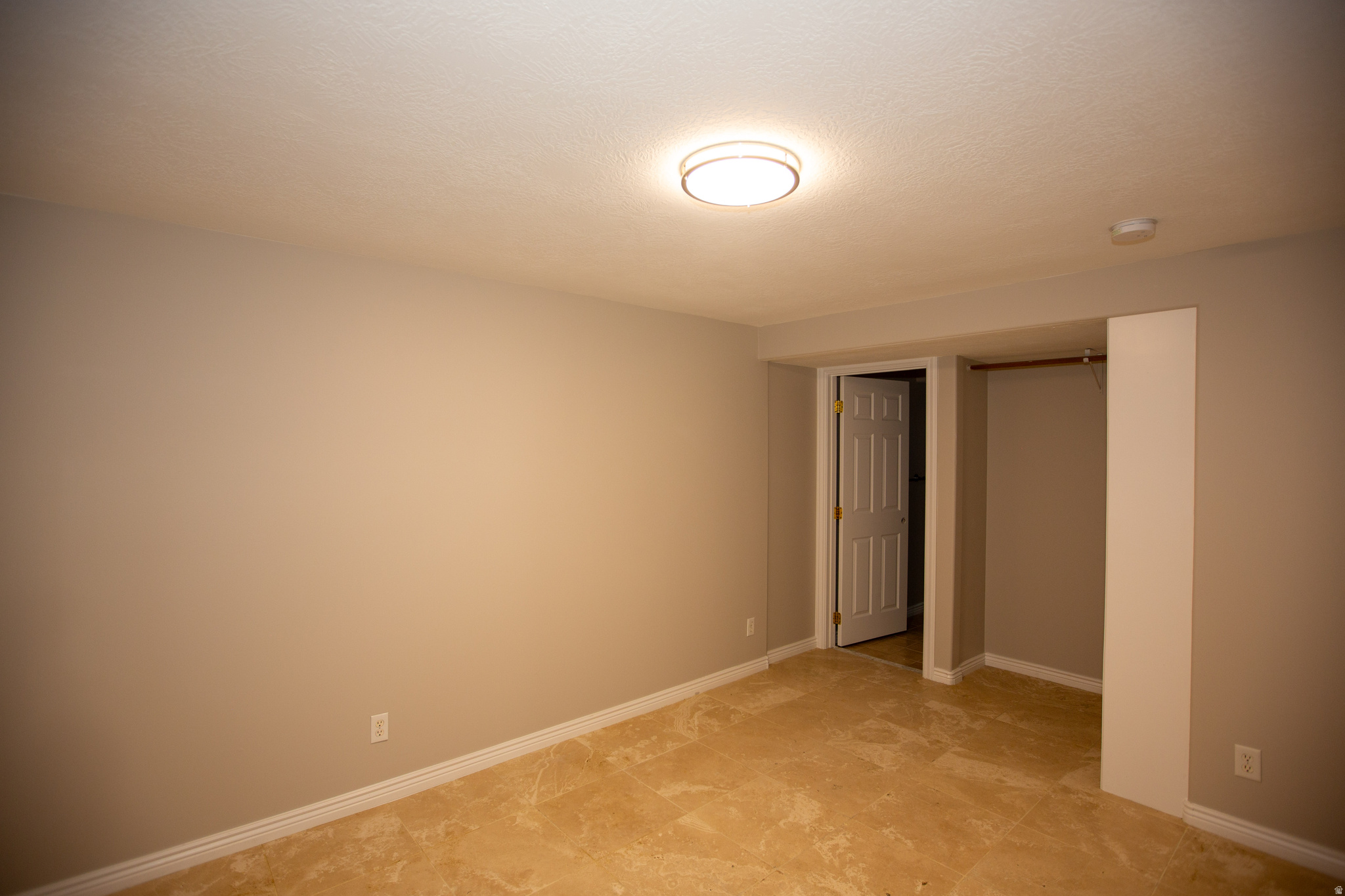 HORIZON CIR - Residential