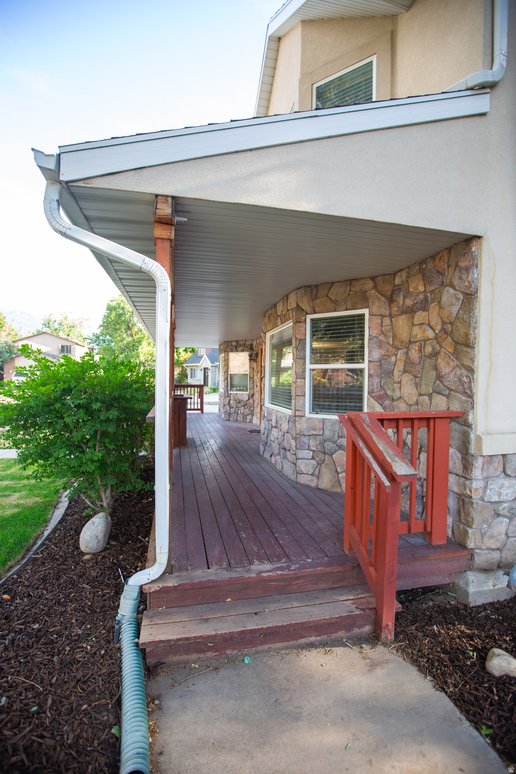HORIZON CIR - Residential