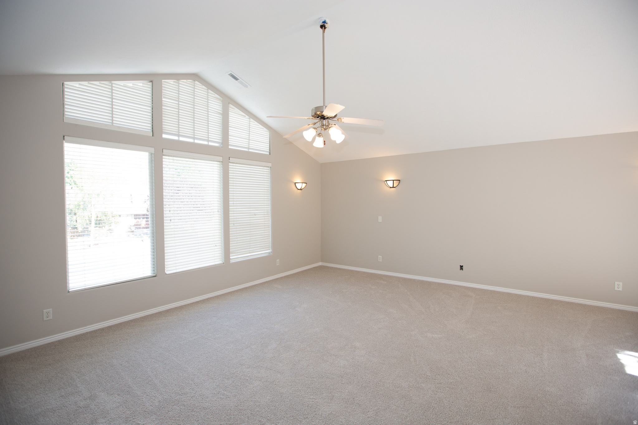 HORIZON CIR - Residential