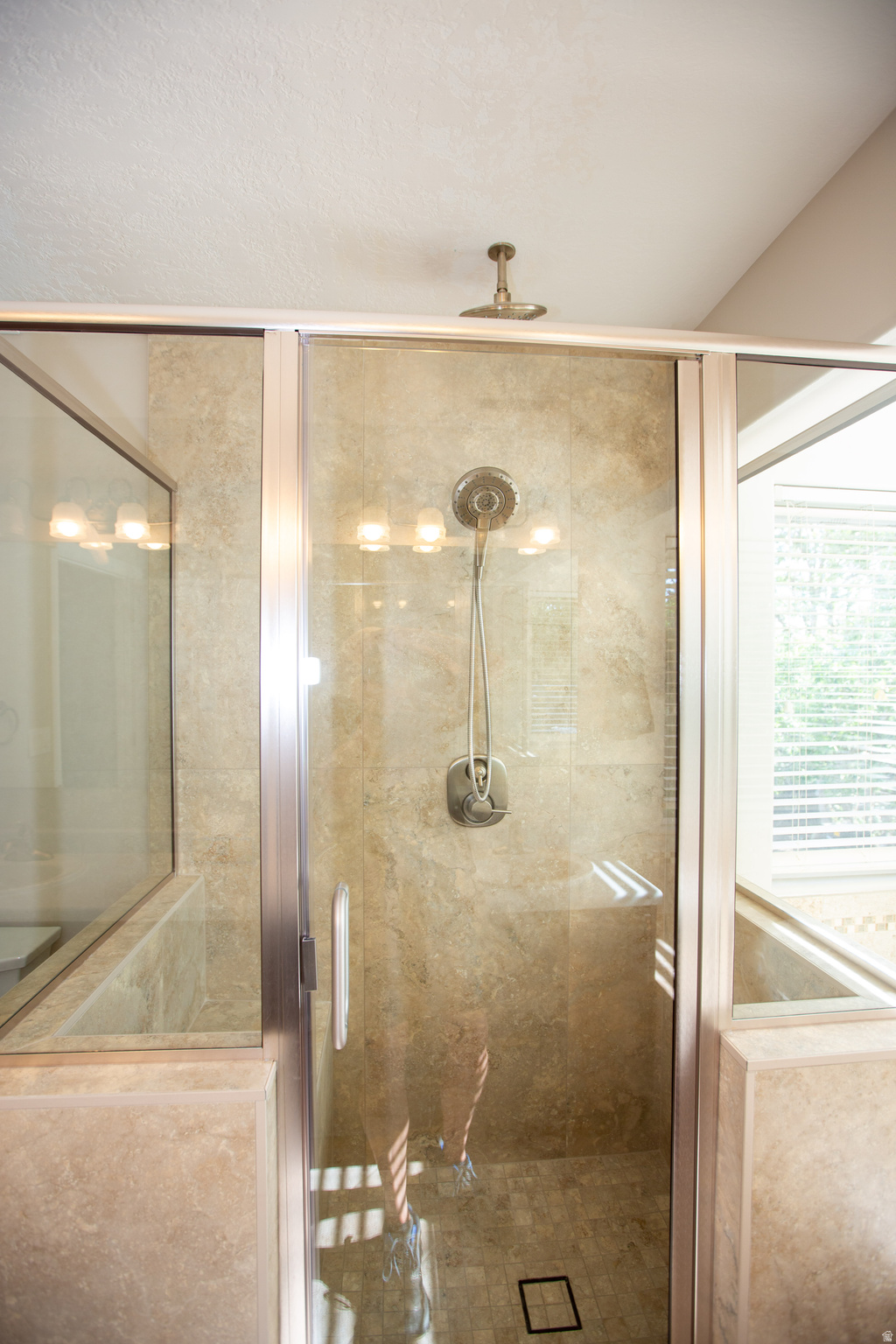 HORIZON CIR - Residential