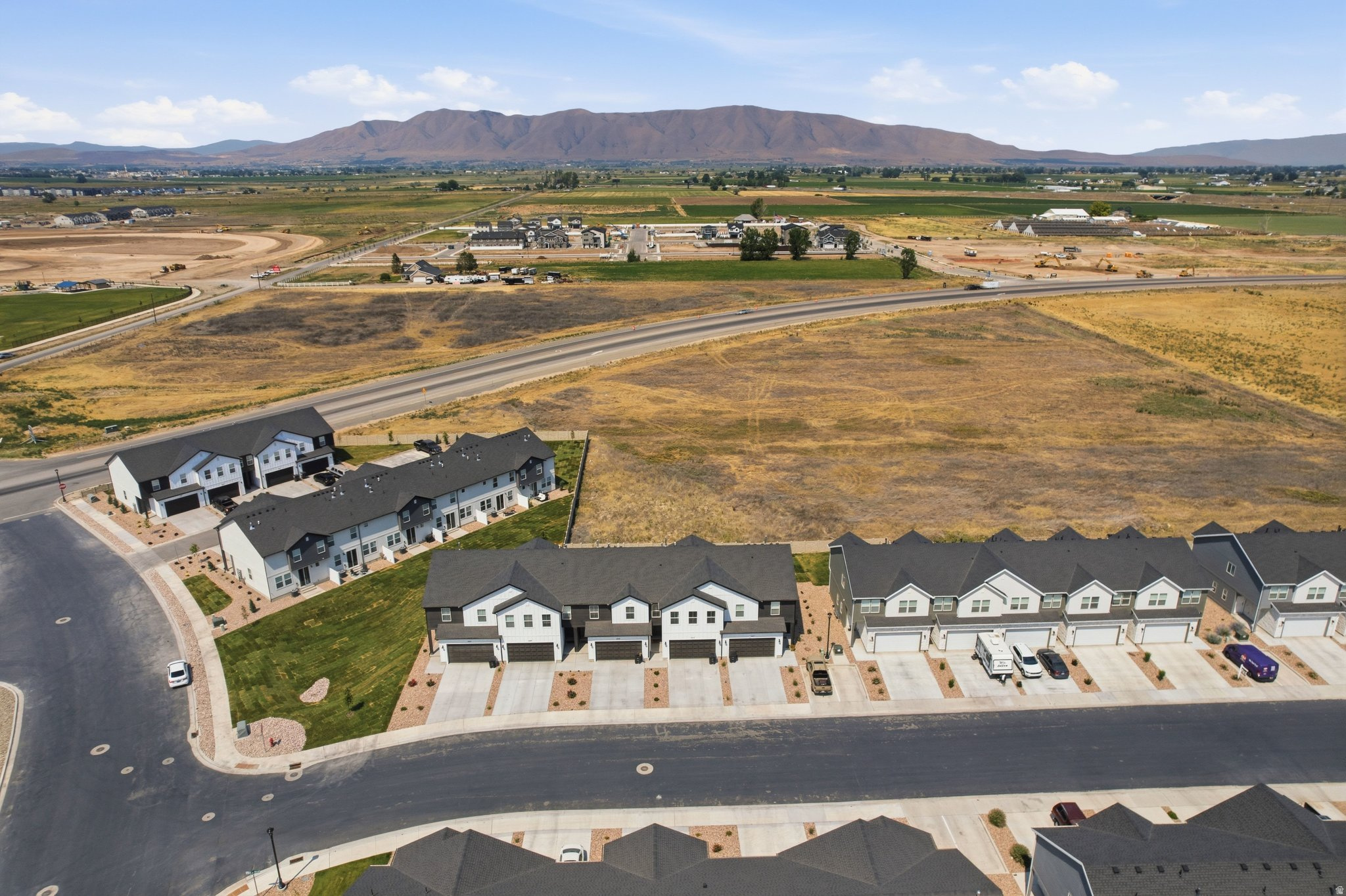 SUMMER SPRINGS - Residential