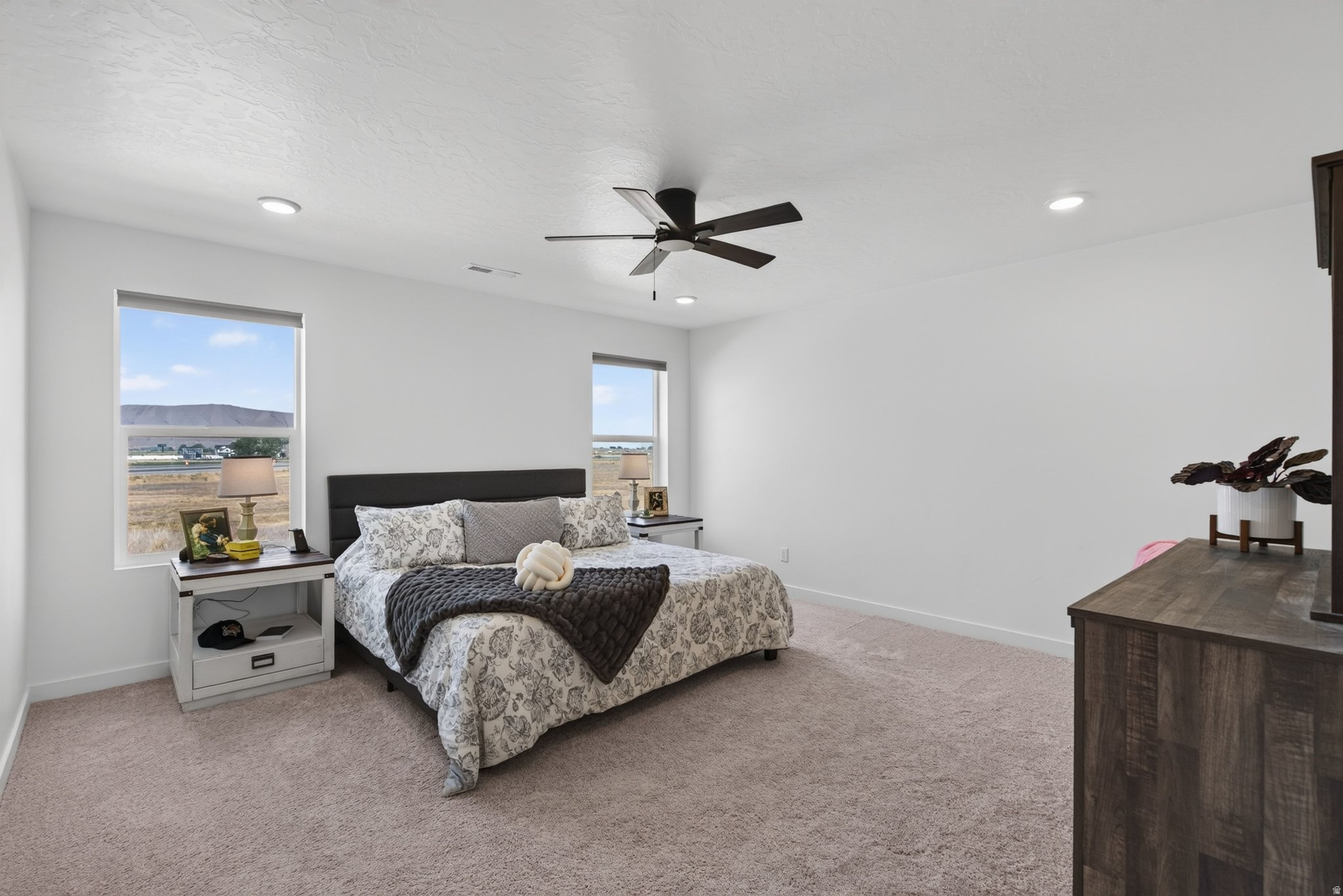 SUMMER SPRINGS - Residential