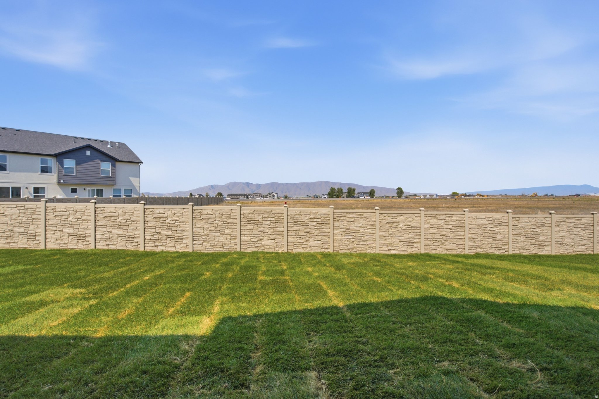 SUMMER SPRINGS - Residential