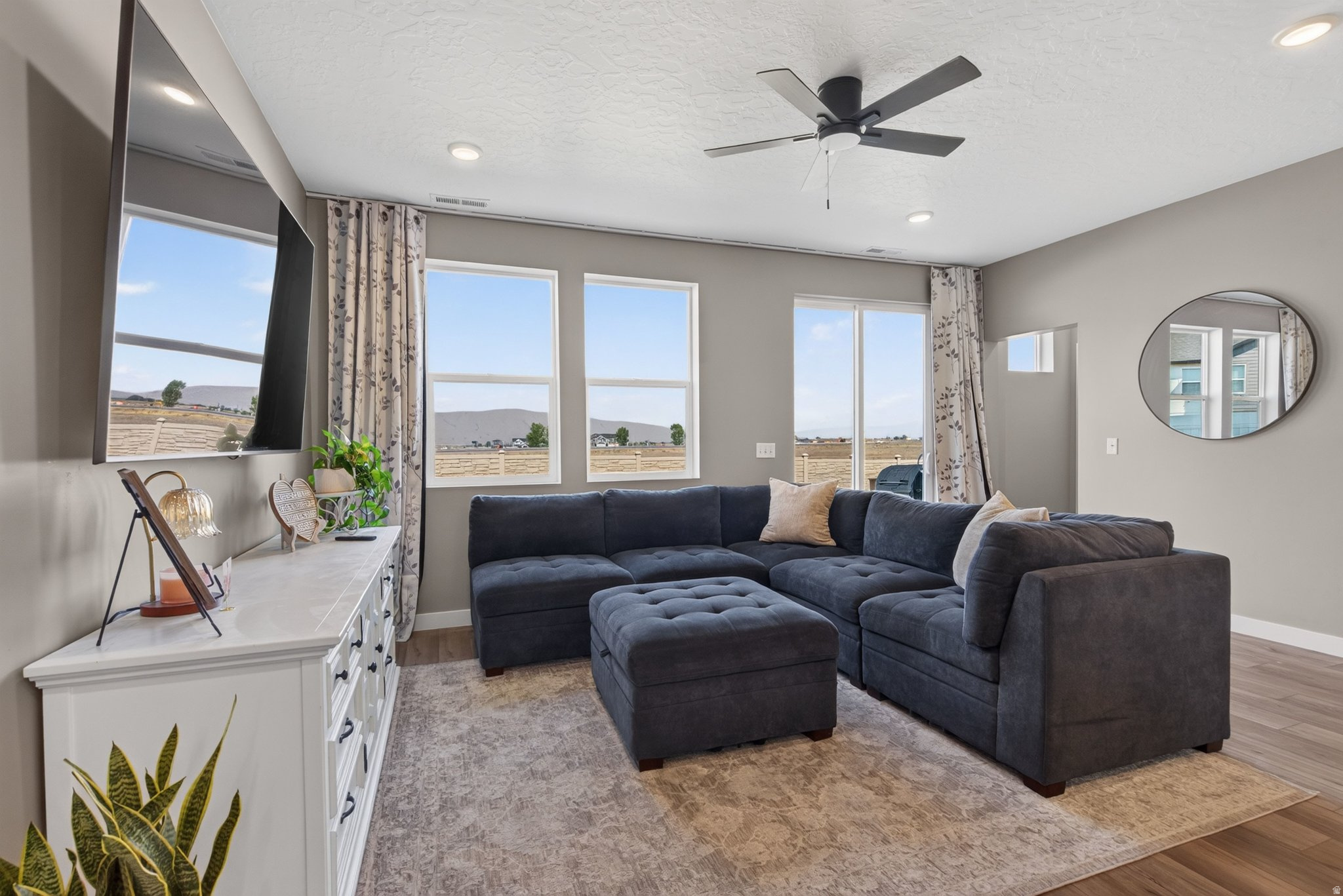 SUMMER SPRINGS - Residential