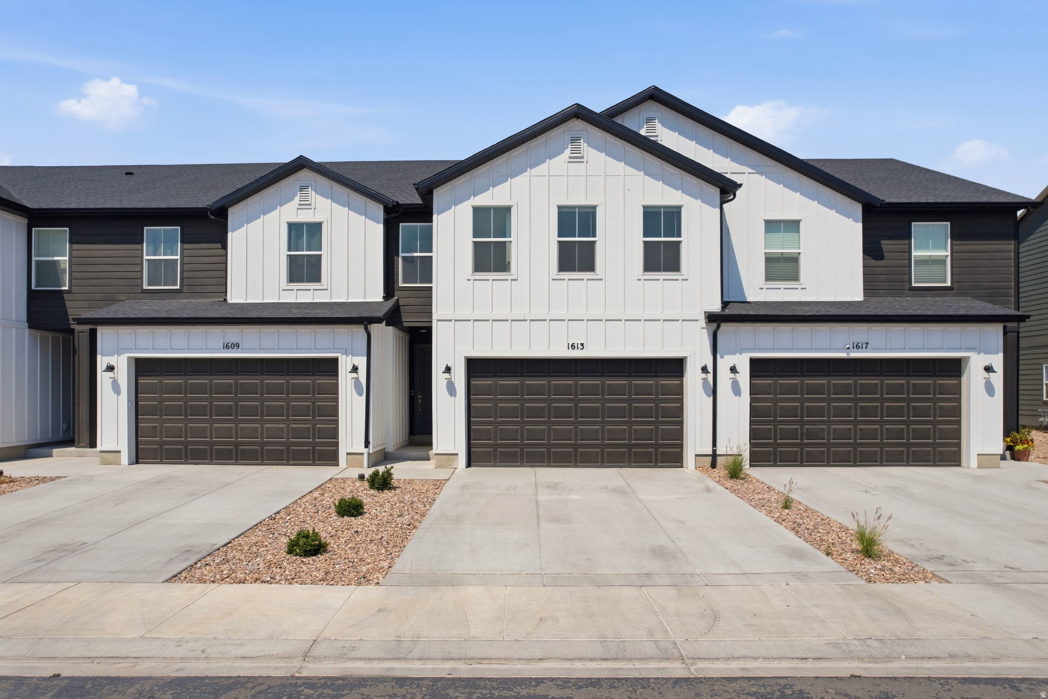 SUMMER SPRINGS - Residential