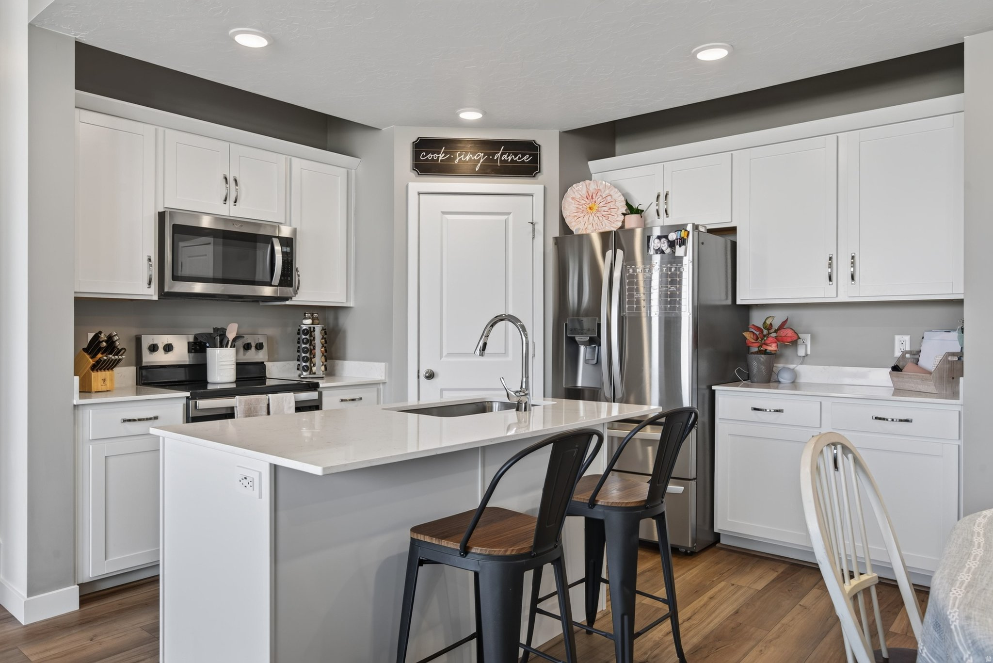 SUMMER SPRINGS - Residential