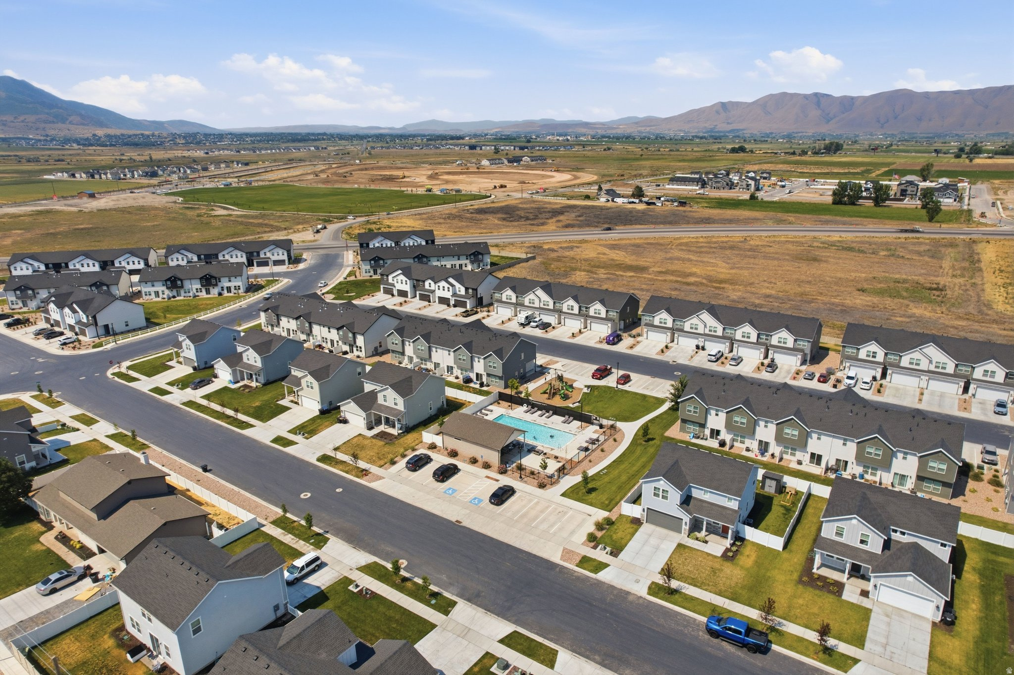 SUMMER SPRINGS - Residential