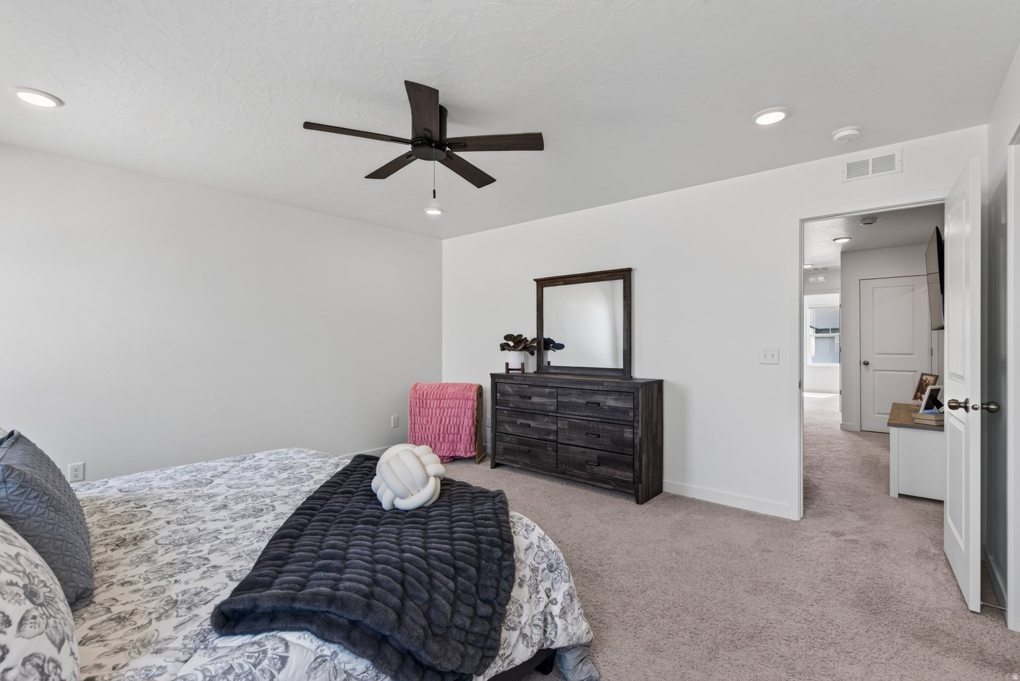 SUMMER SPRINGS - Residential