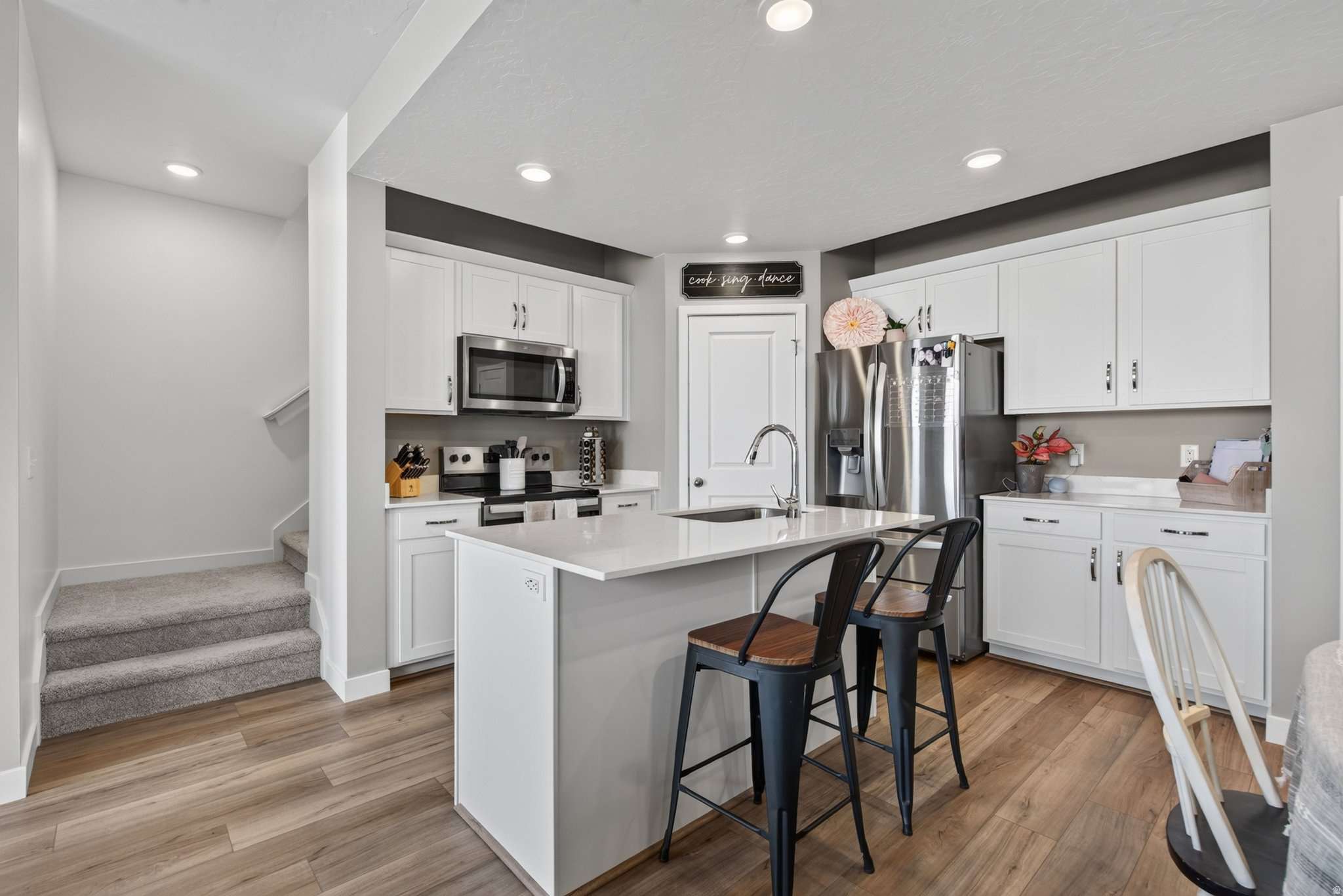 SUMMER SPRINGS - Residential