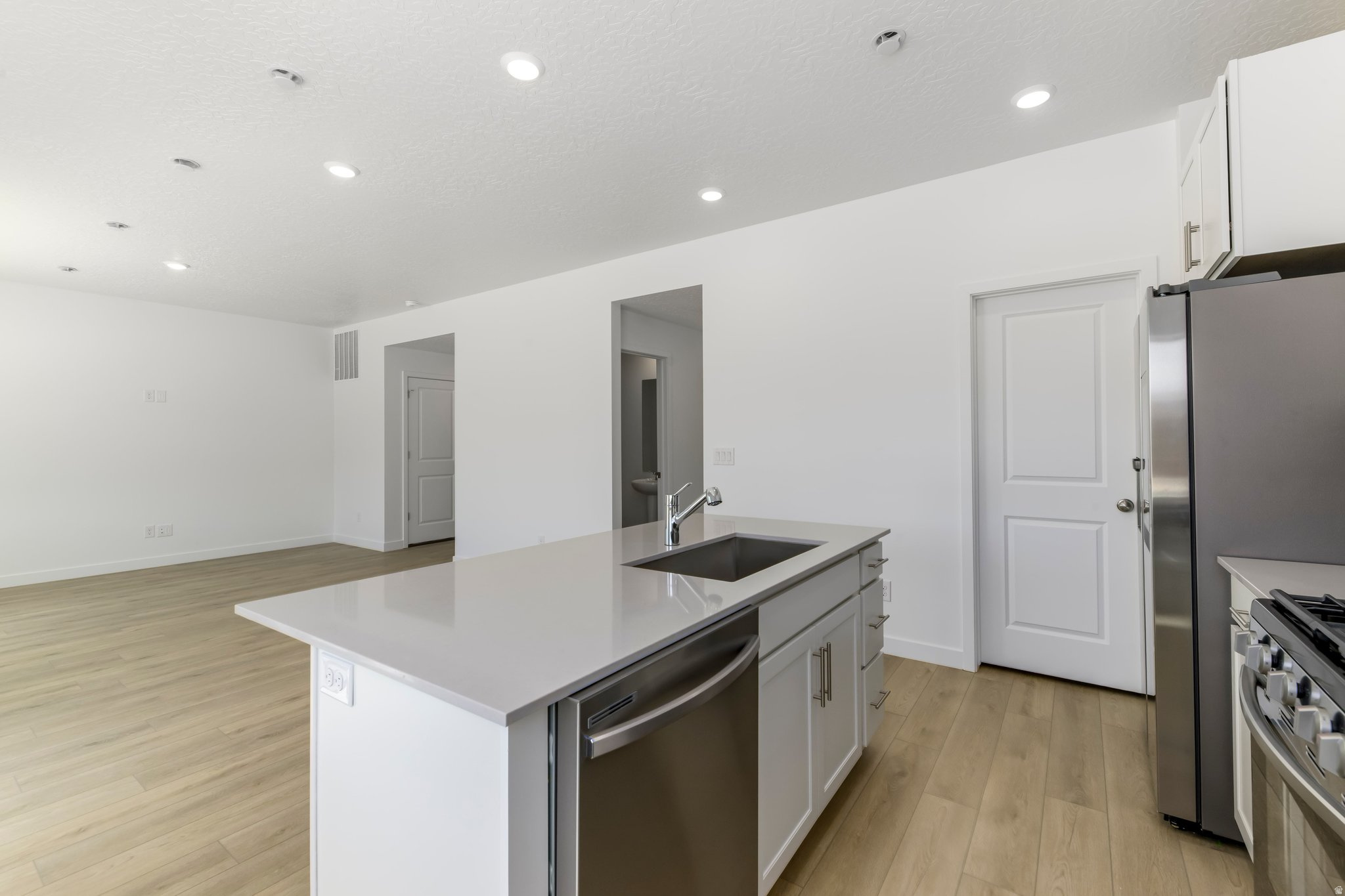 MEADOW CREEK - Residential
