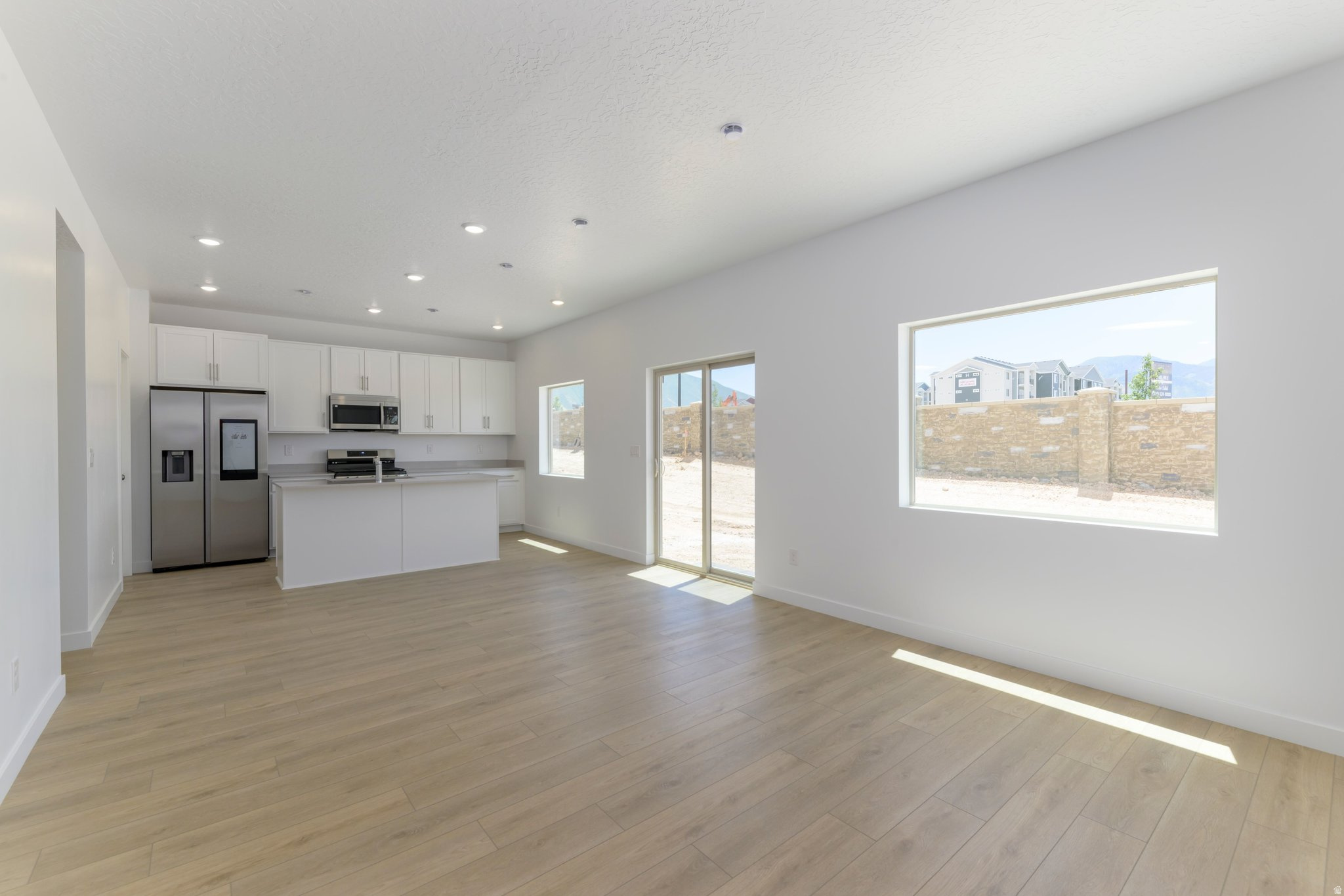 MEADOW CREEK - Residential