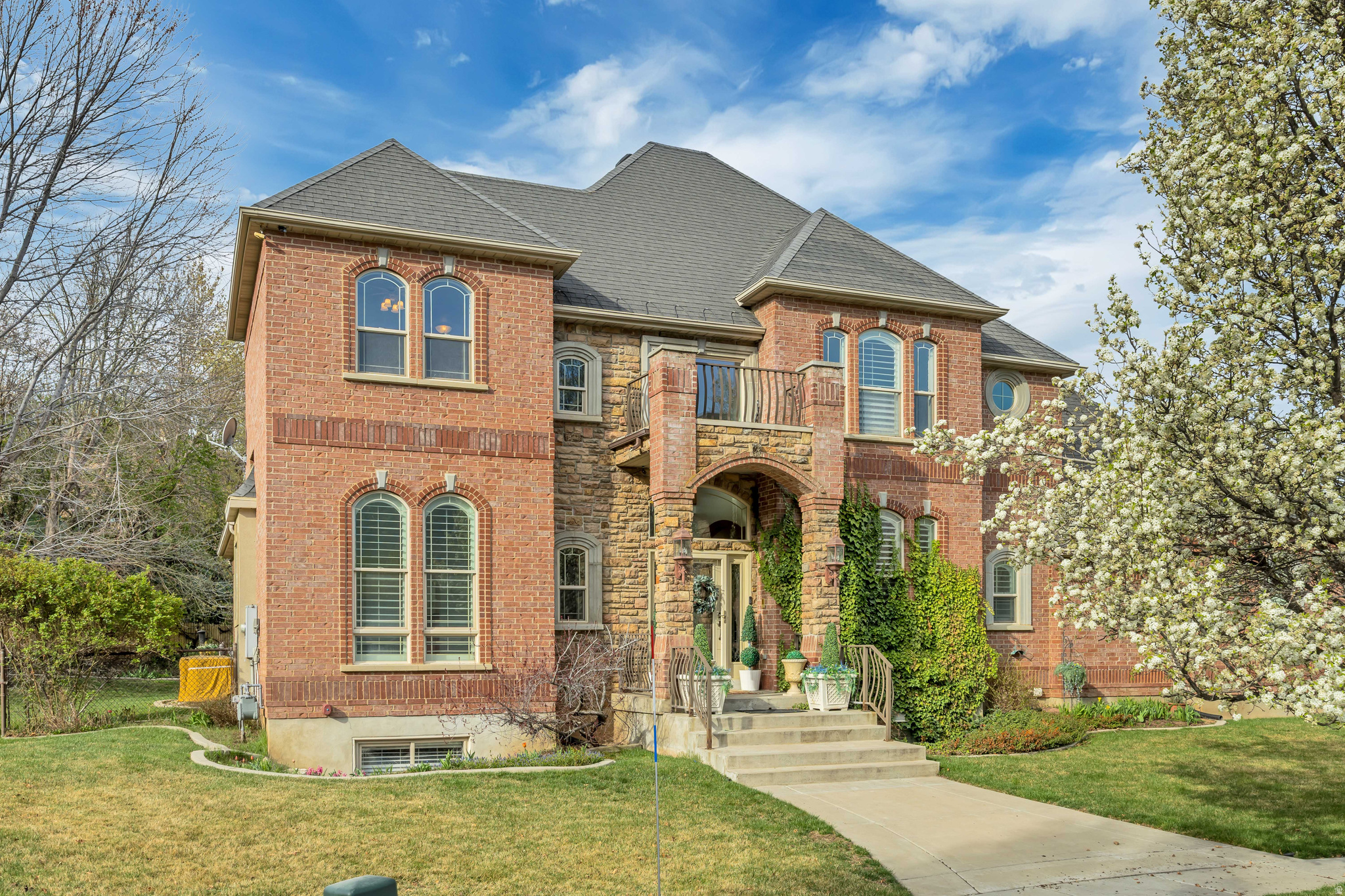 HERITAGE HILLS - Residential