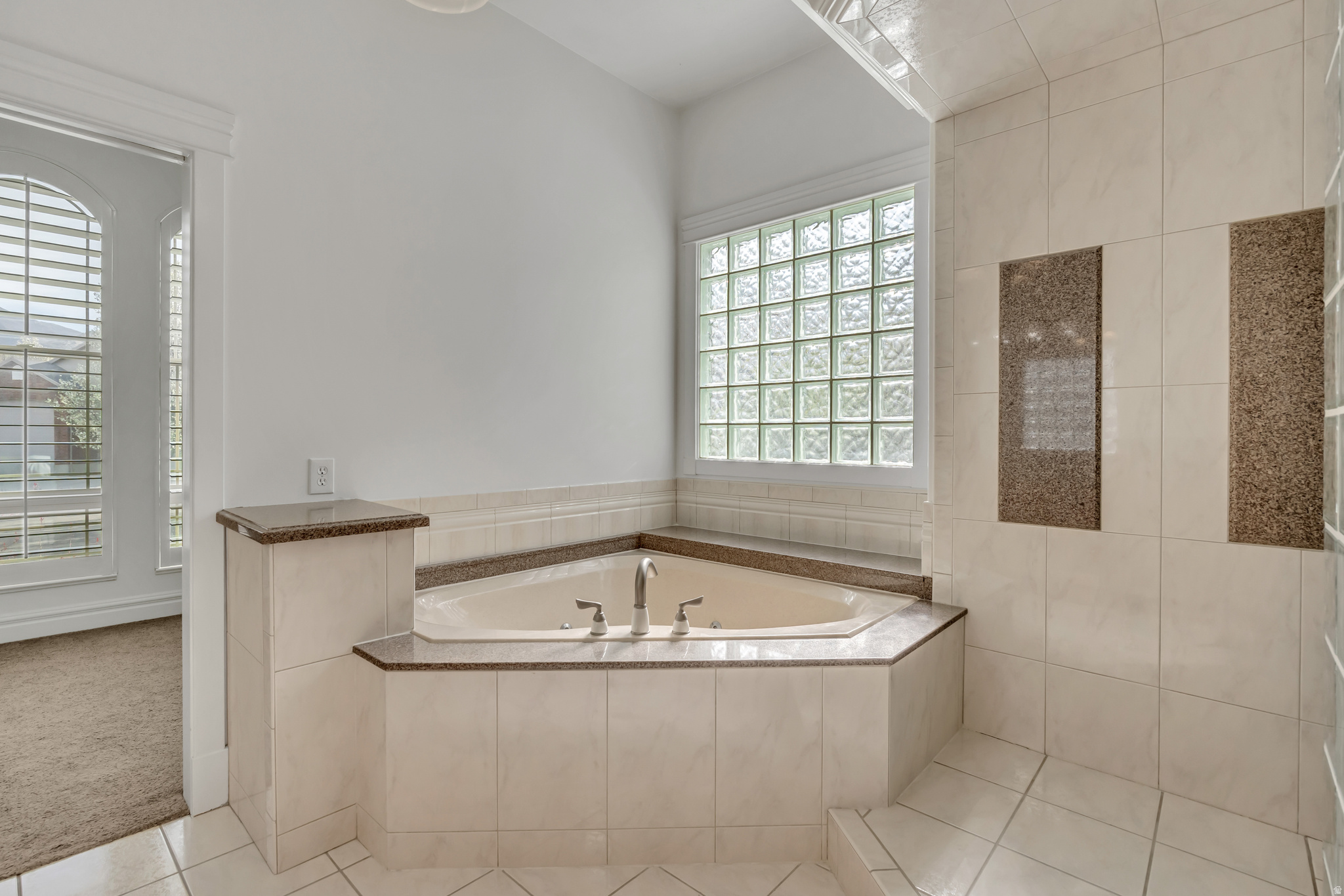 HERITAGE HILLS - Residential
