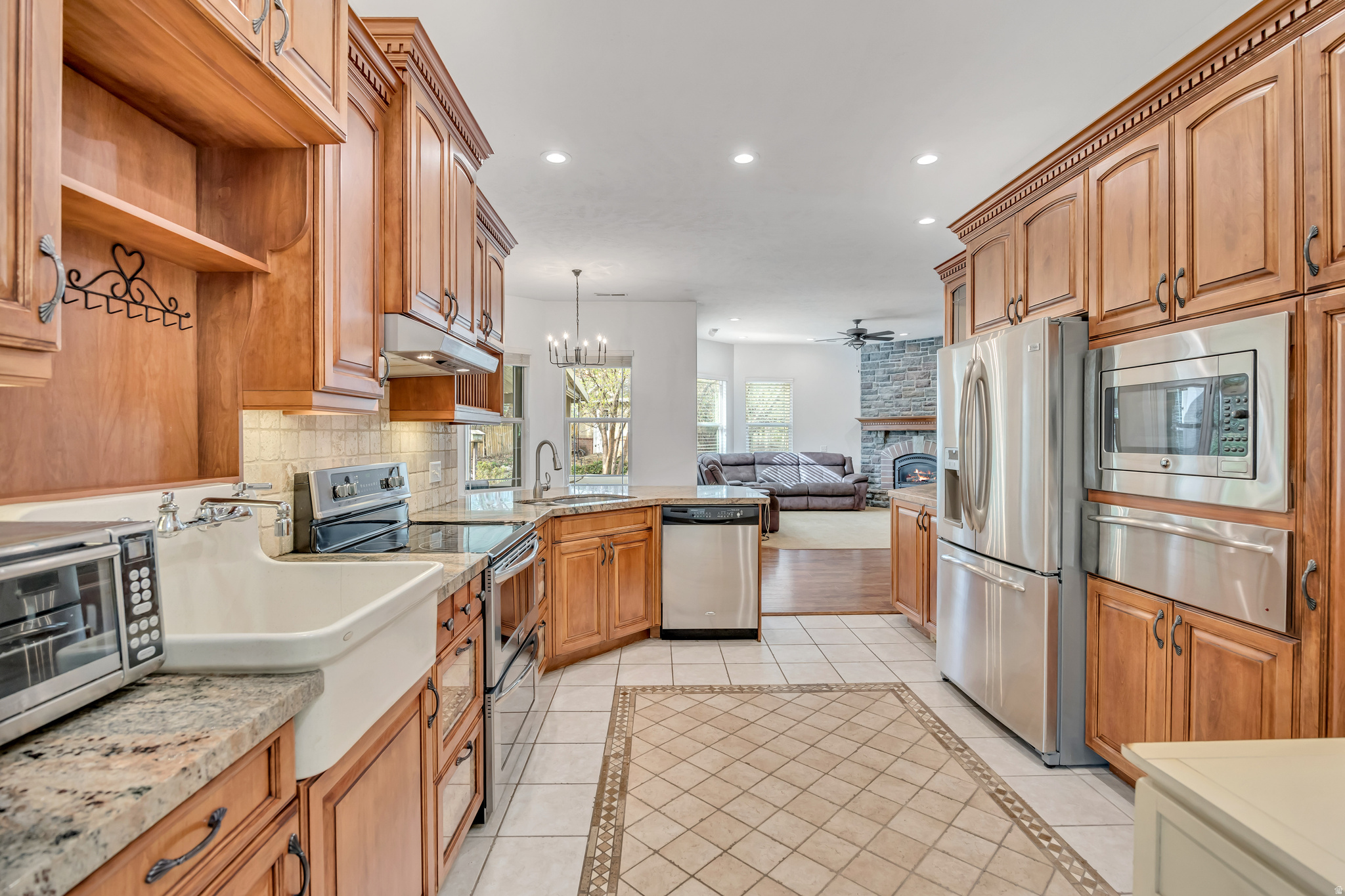 HERITAGE HILLS - Residential