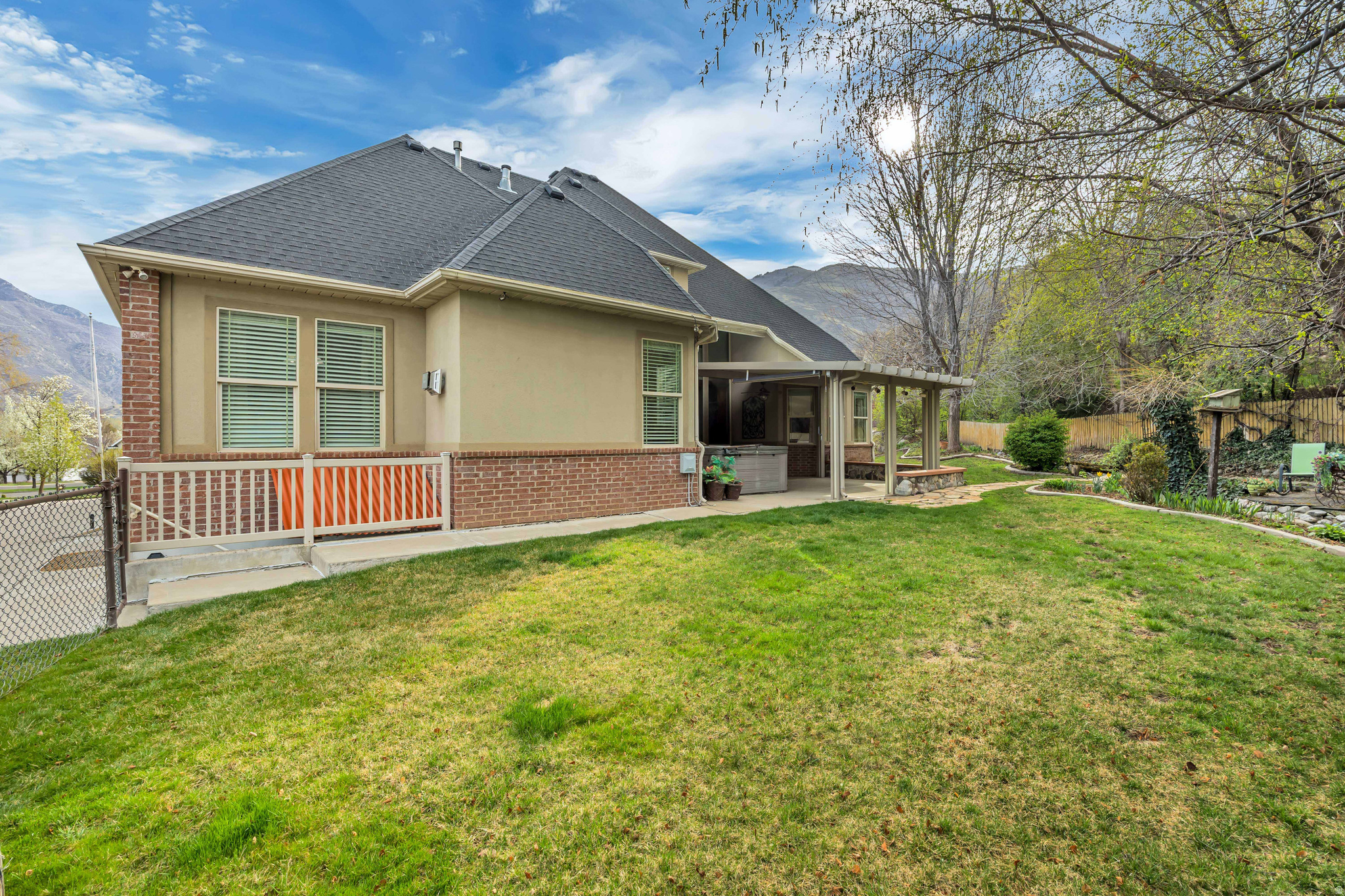 HERITAGE HILLS - Residential
