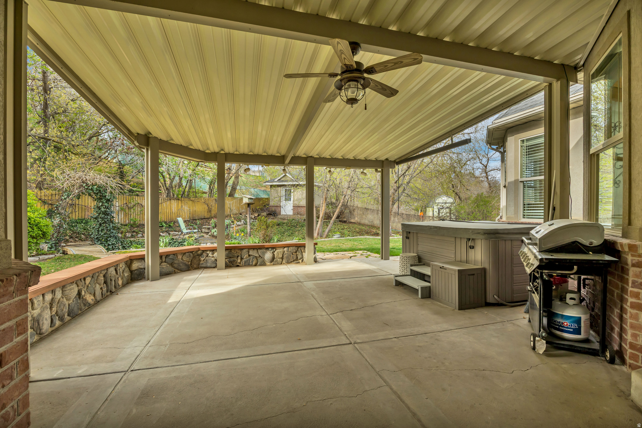 HERITAGE HILLS - Residential