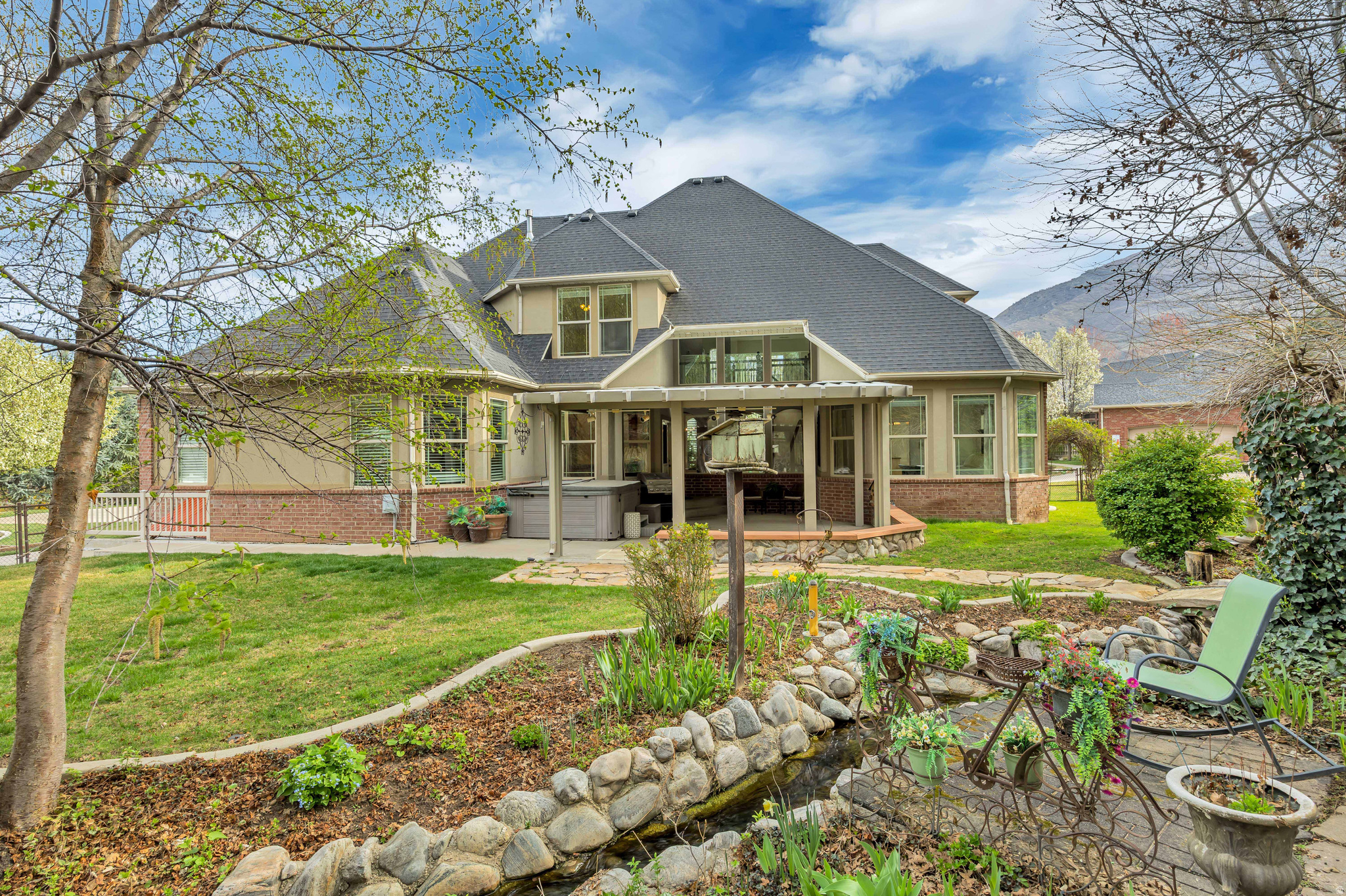 HERITAGE HILLS - Residential