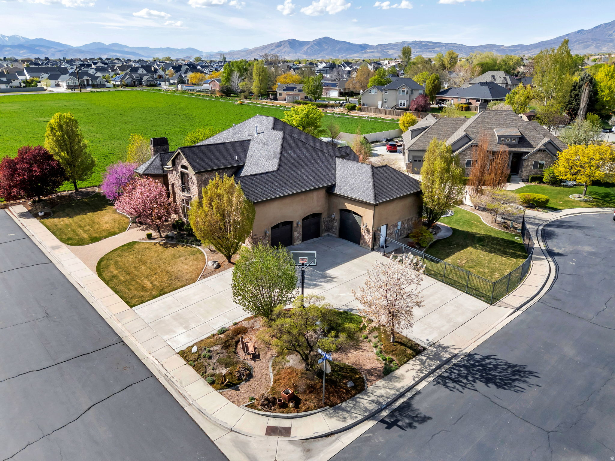 BRYTON ESTATES - Residential