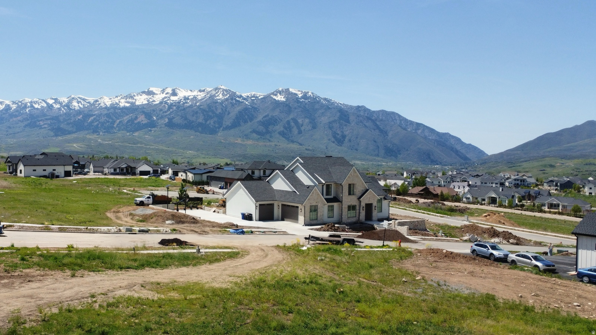 Build your dream home in the beautiful Cottonwoods at Mountain Green Planned Community. Plans are already drawn for the lot to optimize views. This lot is fully improved with culinary water, secondary water, sewer, gas, power, and high-speed internet stubs.