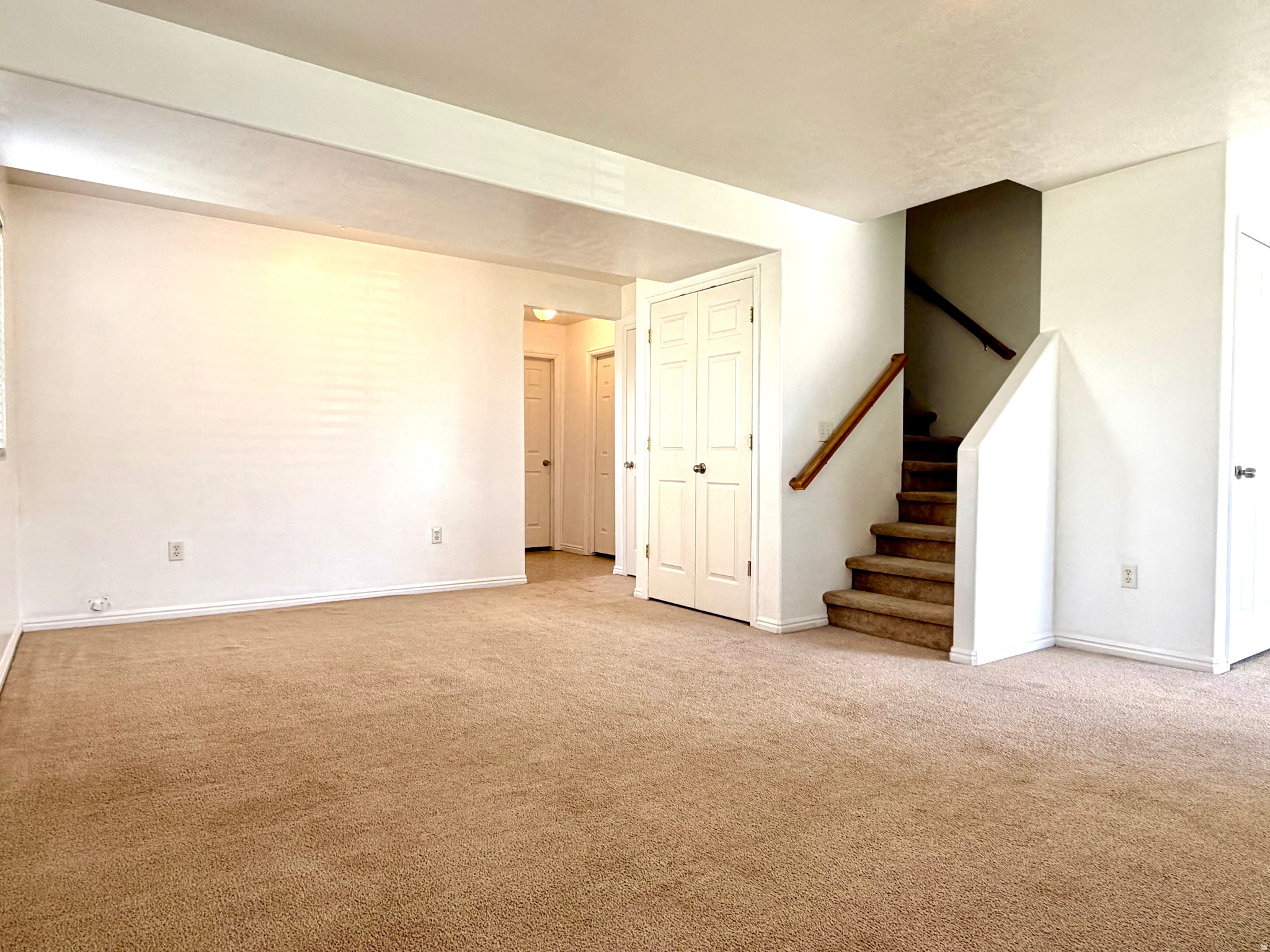 MEADOWBROOK EAST ESTATES - Residential
