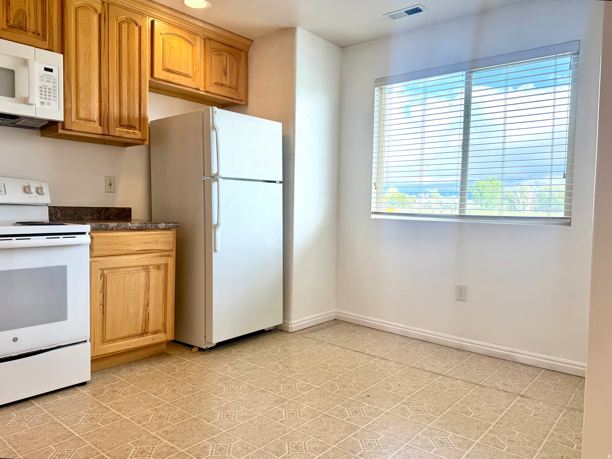 MEADOWBROOK EAST ESTATES - Residential