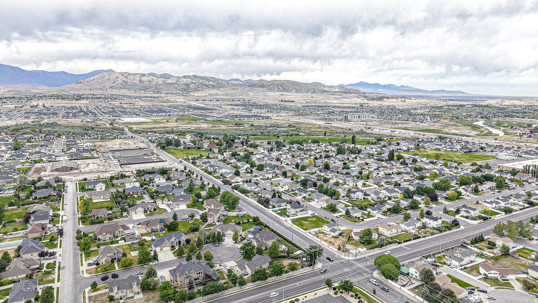 PARKSIDE ESTATES - Residential