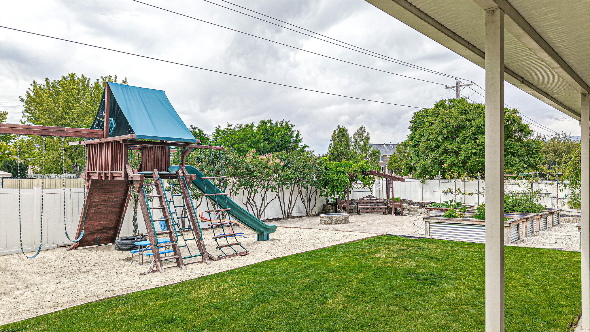 PARKSIDE ESTATES - Residential